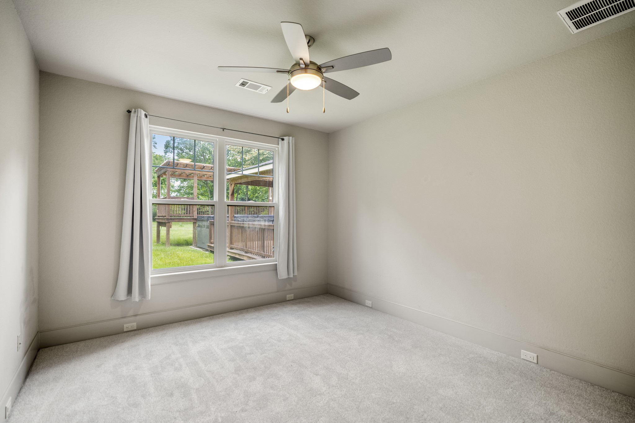 17712 Kitzman Rd Road Property Photo 21