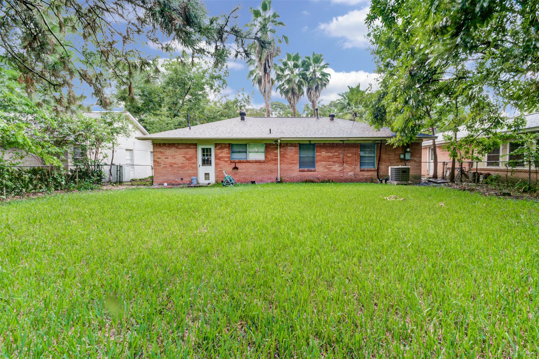 2219 Wakefield Drive Property Photo 21
