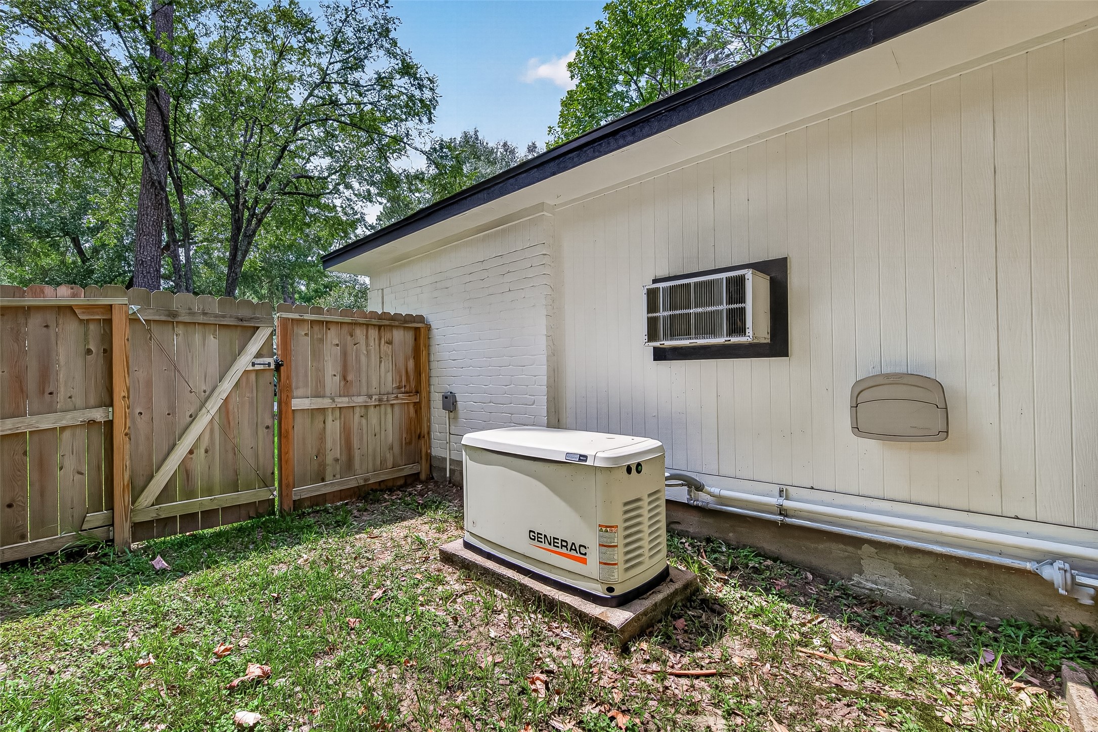 8 N Brook Pebble Court Property Photo 43
