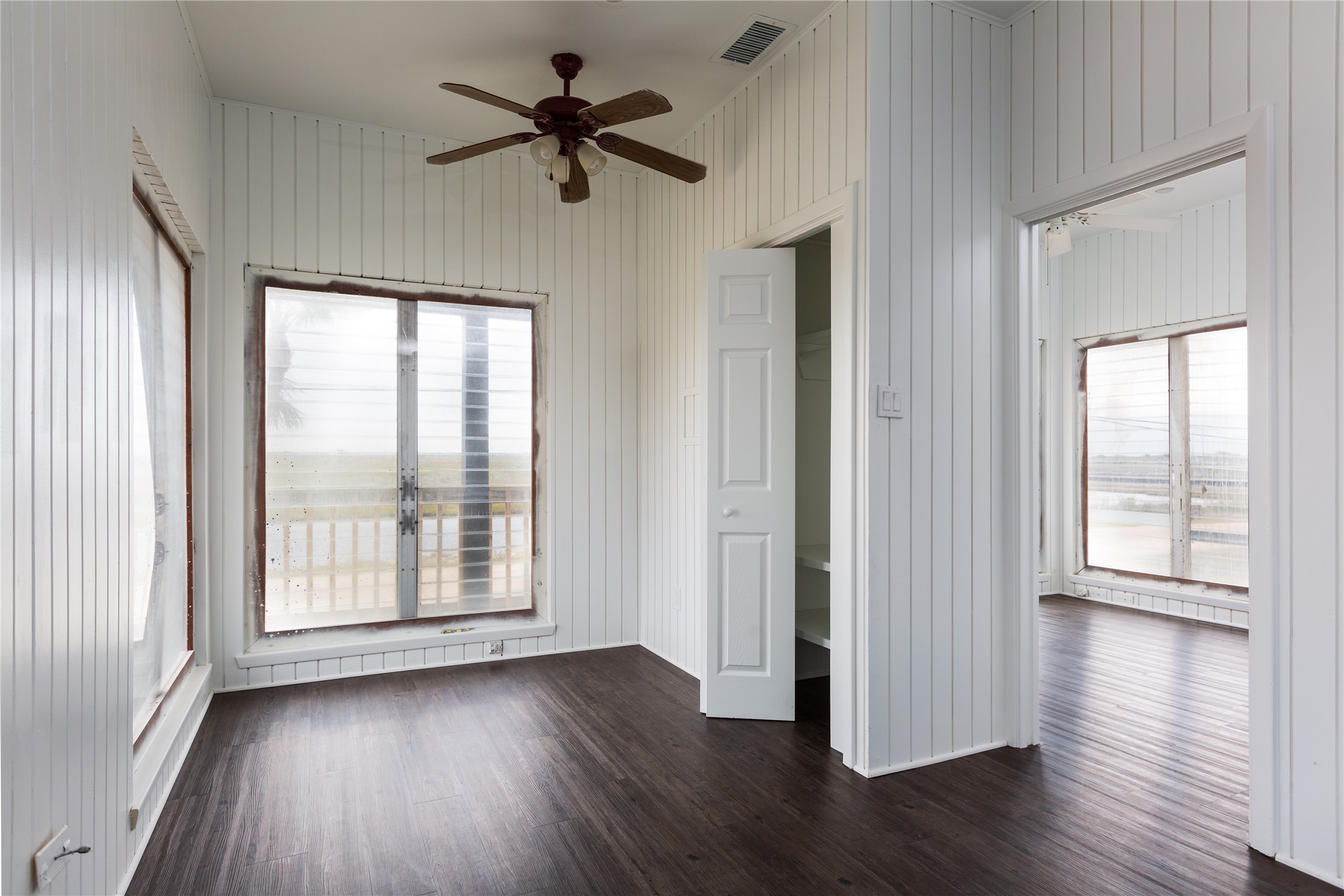 4907 Jolly Roger Road Property Photo 6