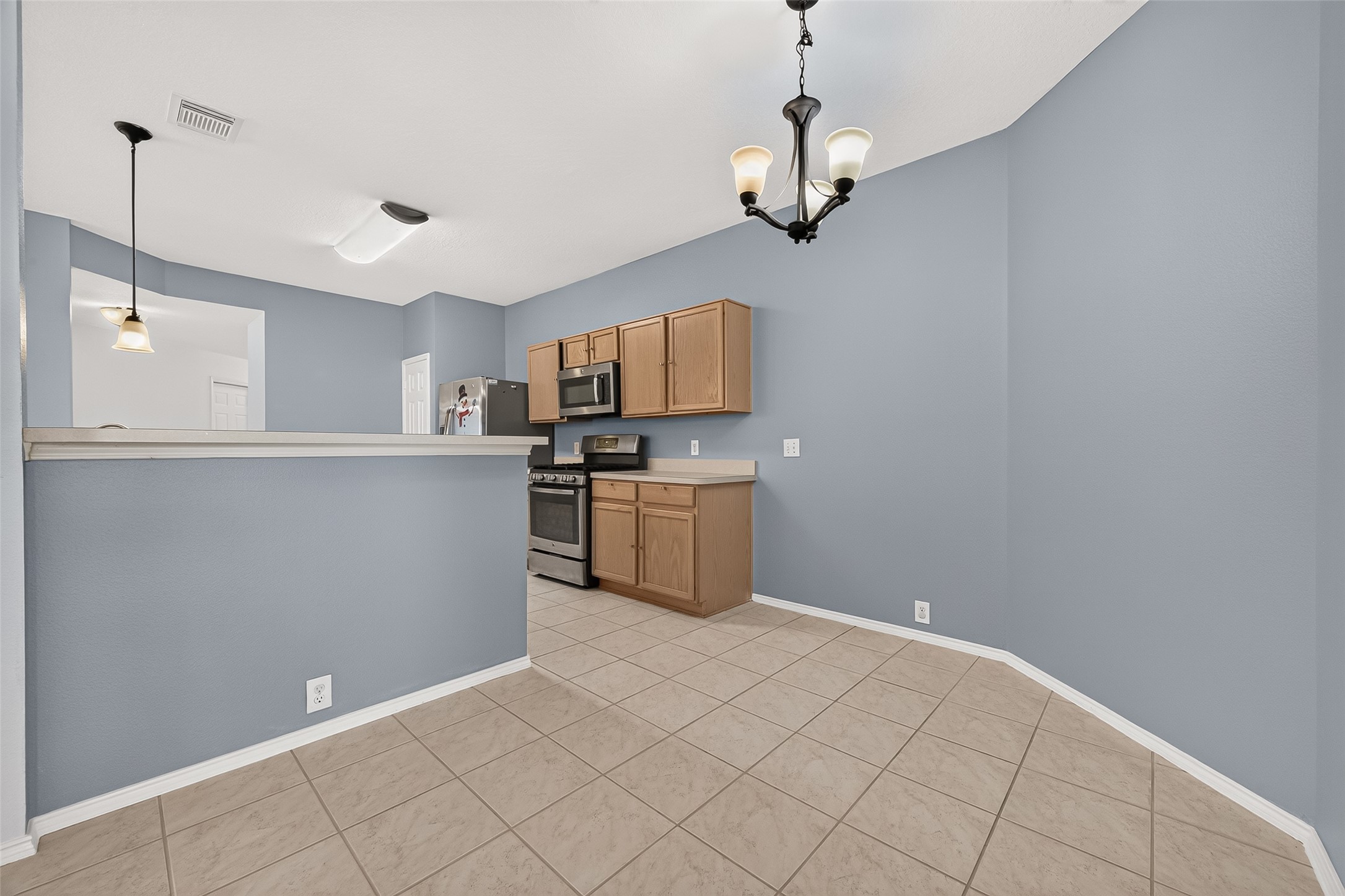 6807 Lauderwick Court Property Photo 15