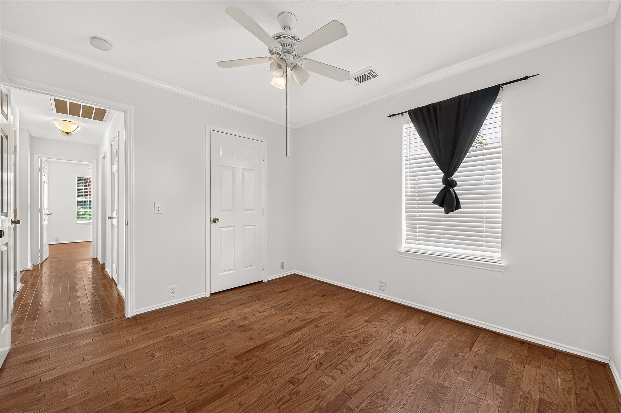 6807 Lauderwick Court Property Photo 29