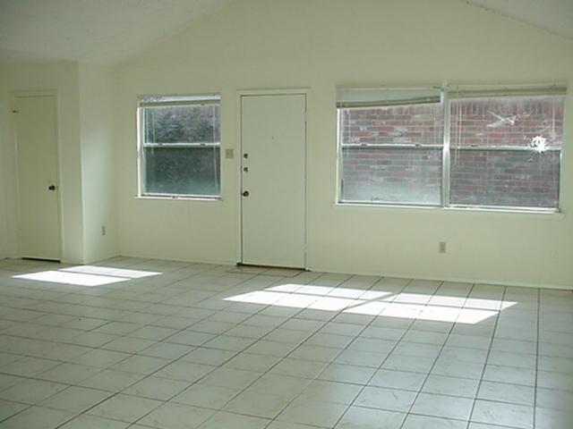 7113 Goldendale Court Property Photo 3