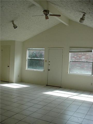 7113 Goldendale Court Property Photo 4