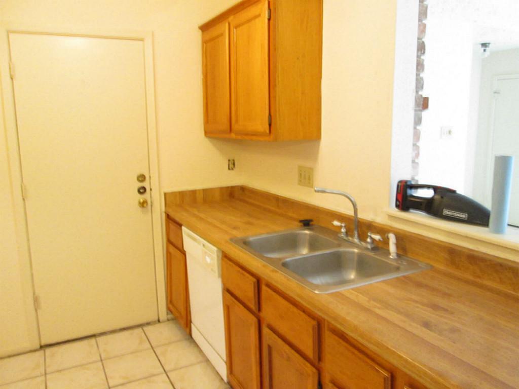 7113 Goldendale Court Property Photo 17