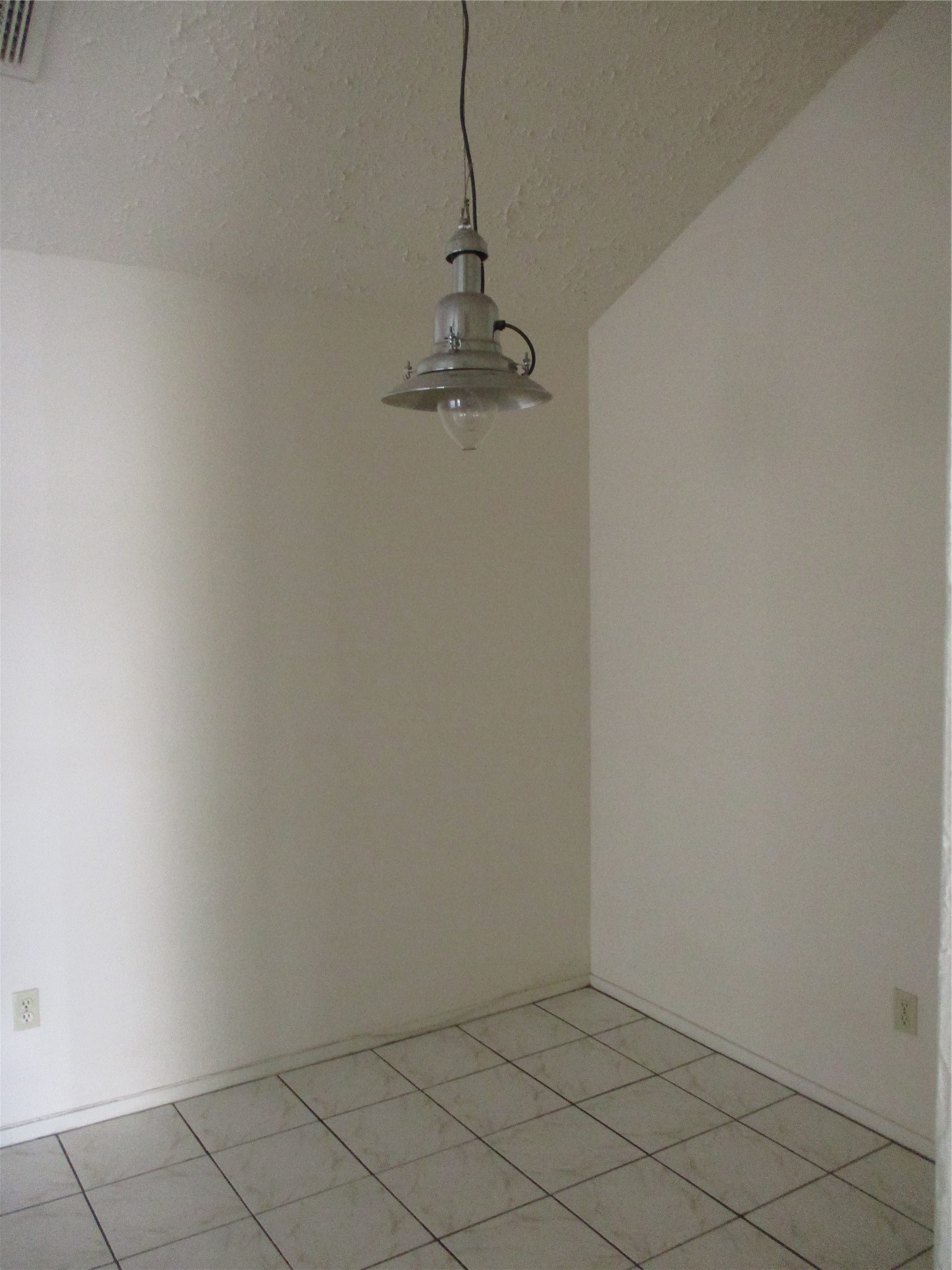7113 Goldendale Court Property Photo 28