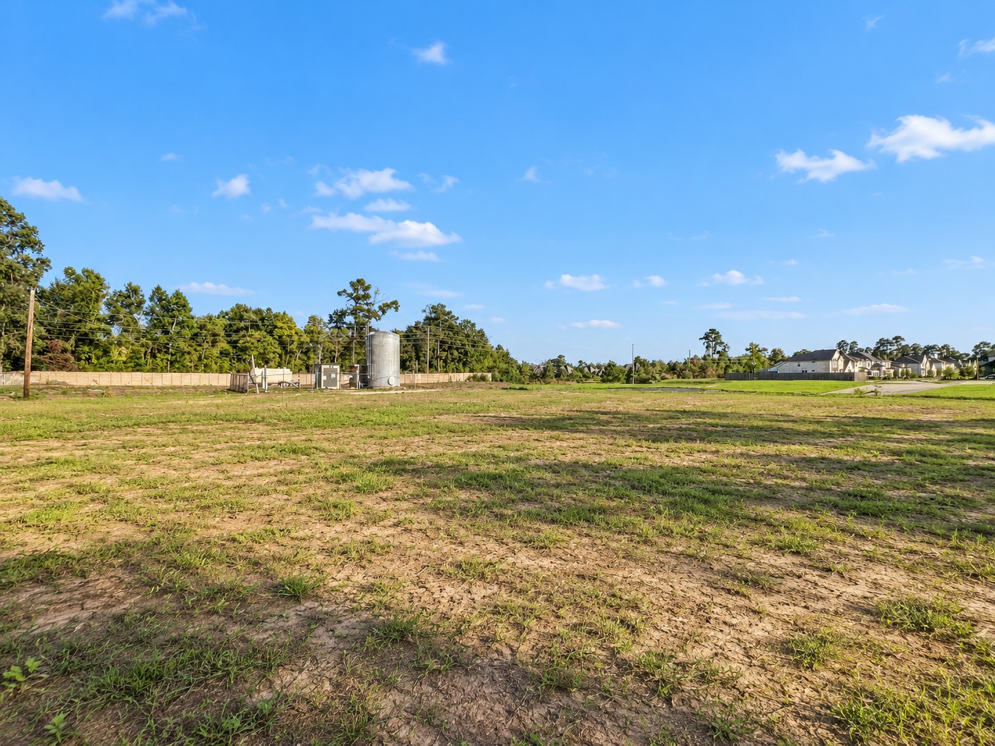 8111 Rolling Oaks Dr Property Photo 7