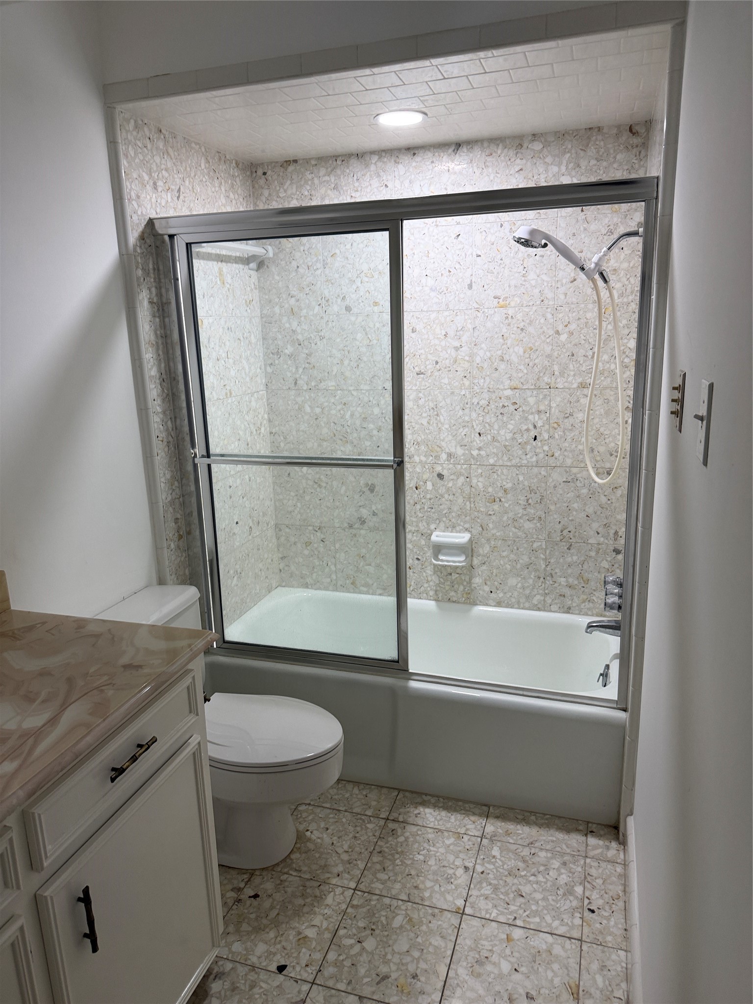 7822 Albin Lane Property Photo 7