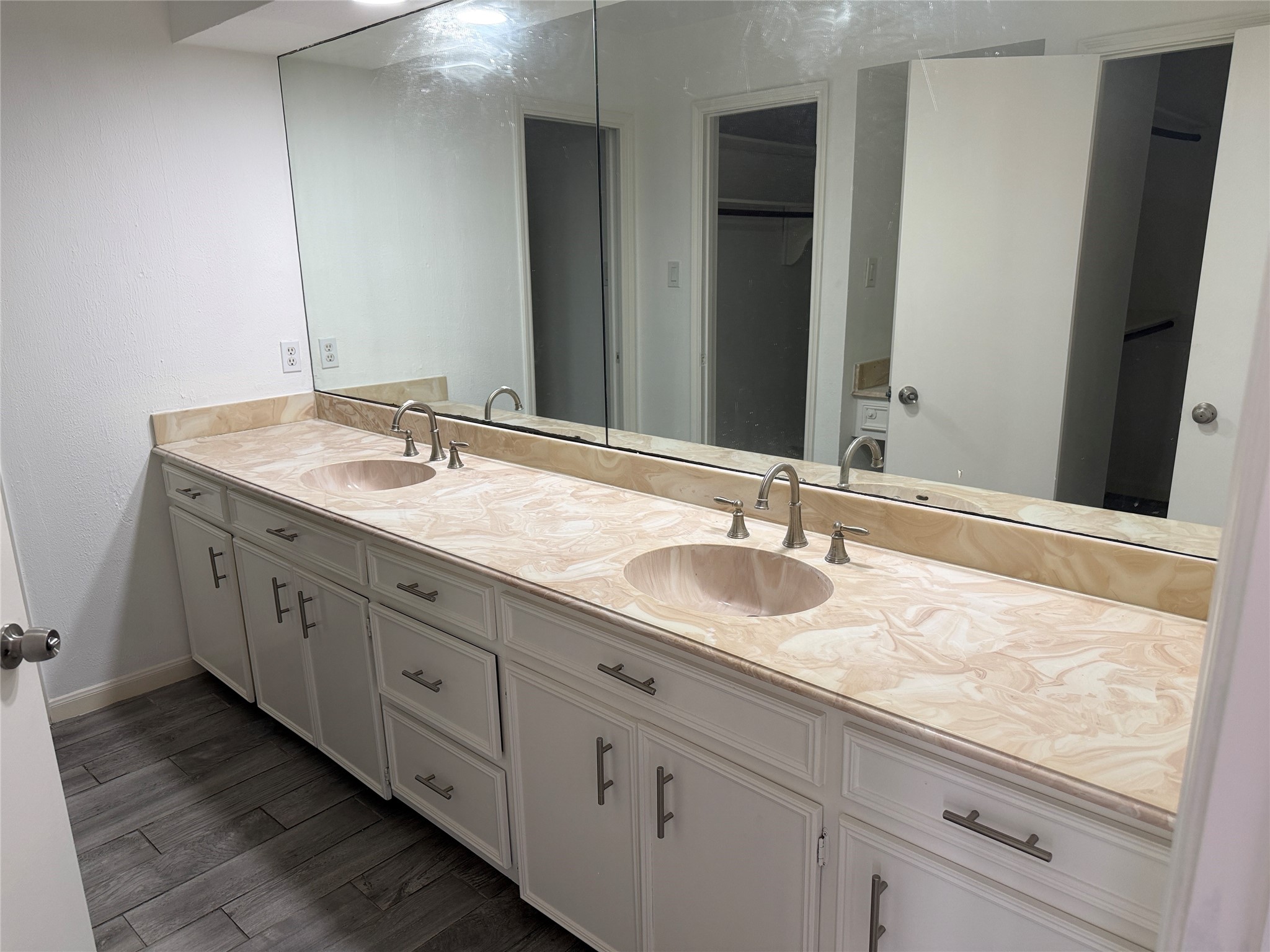 7822 Albin Lane Property Photo 10