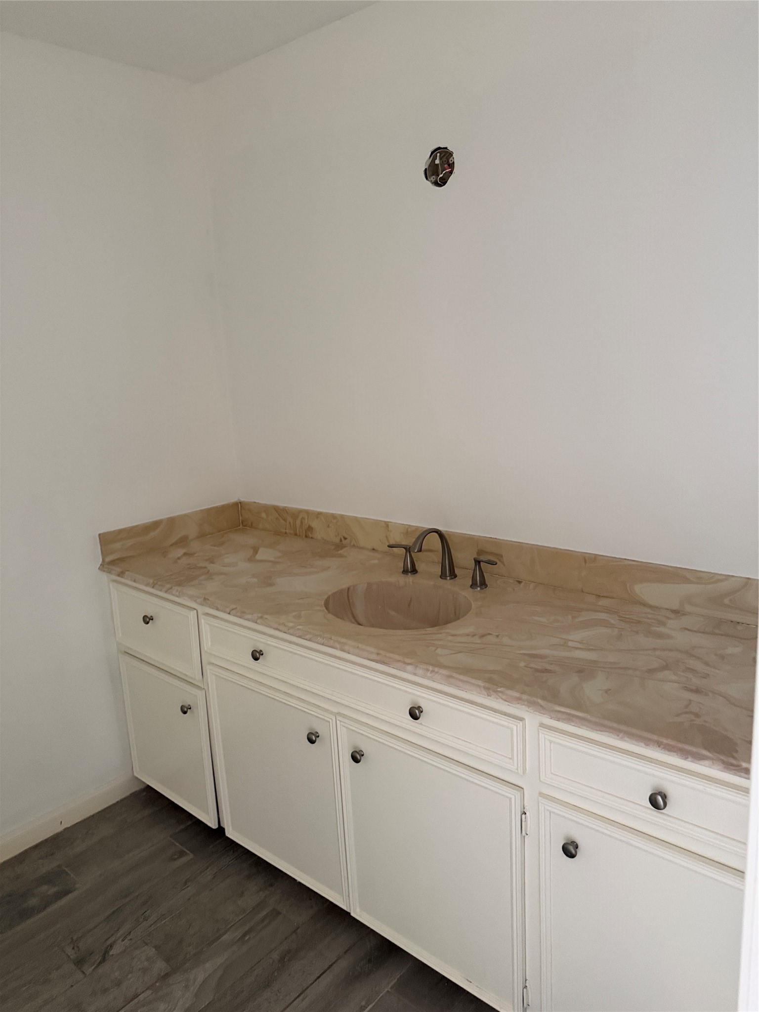 7822 Albin Lane Property Photo 14