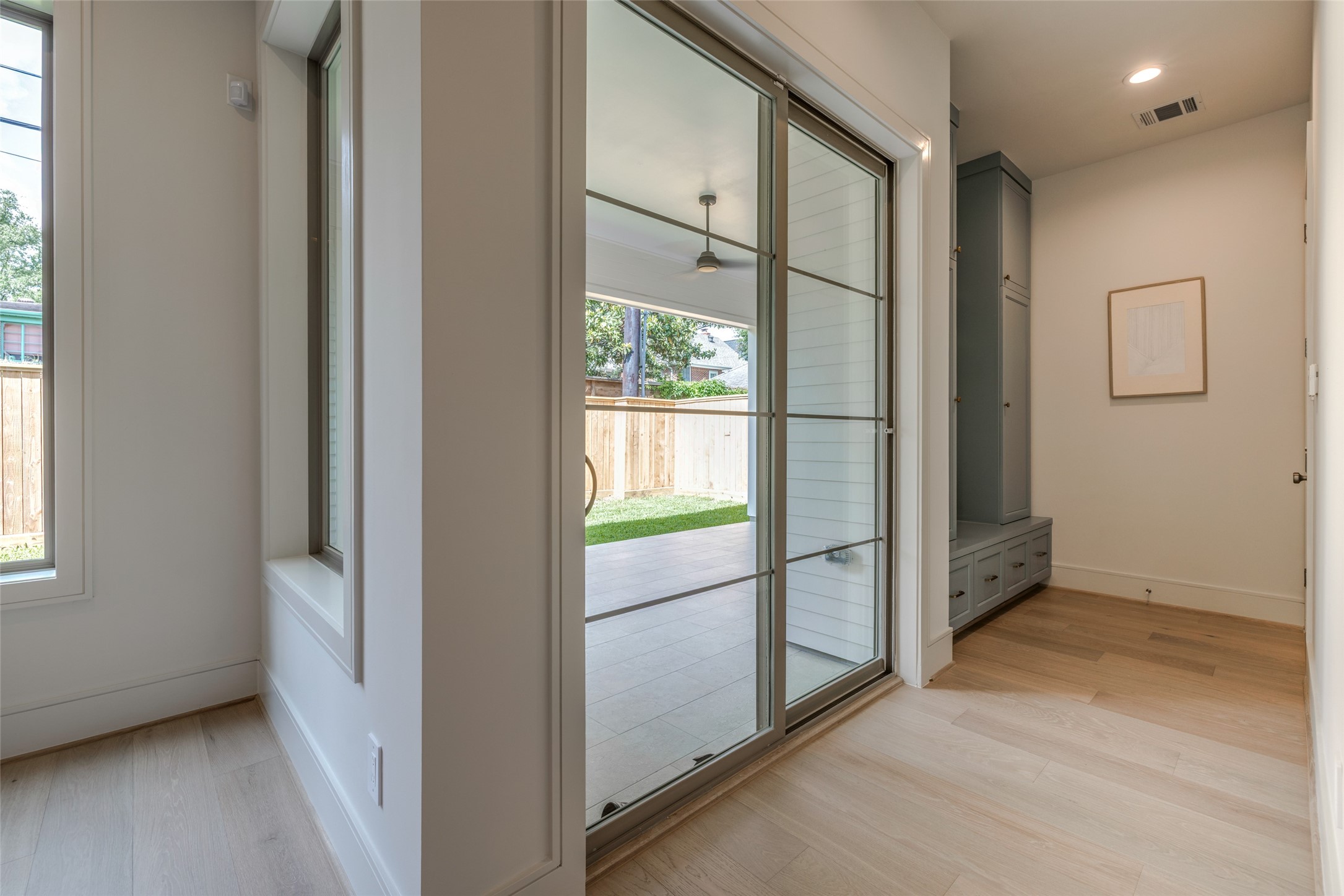 1824 Marshall Street Property Photo 21