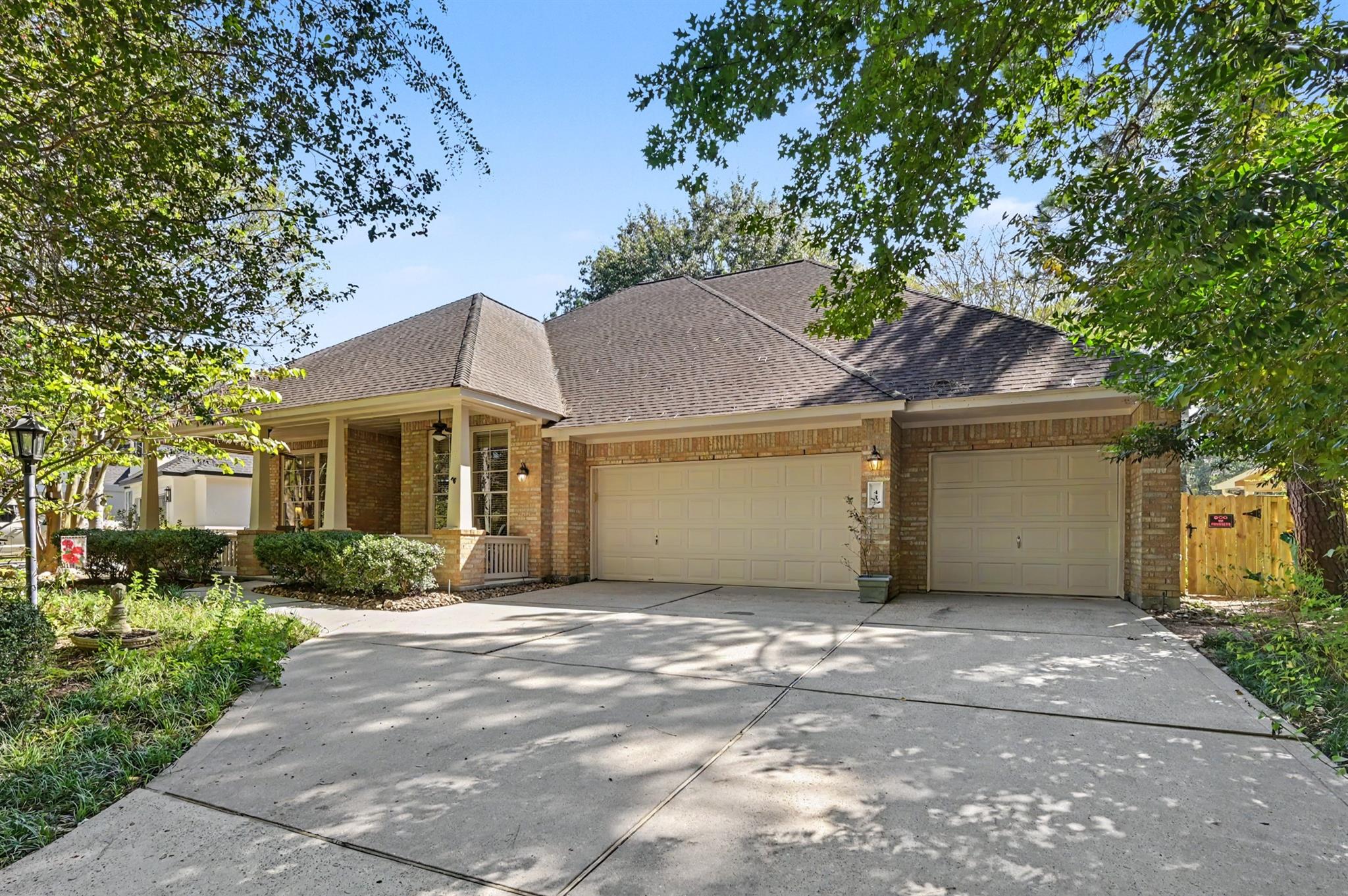 43 S Plum Crest Circle, The Woodlands Tx 77382 Property Photo 1