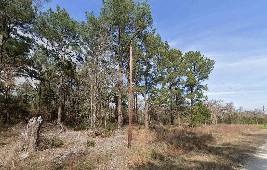 2699 County Road 144 Property Photo 2