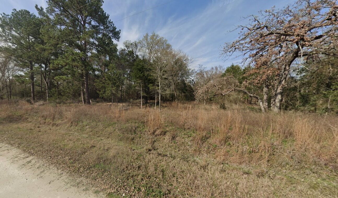 2699 County Road 144 Property Photo 3