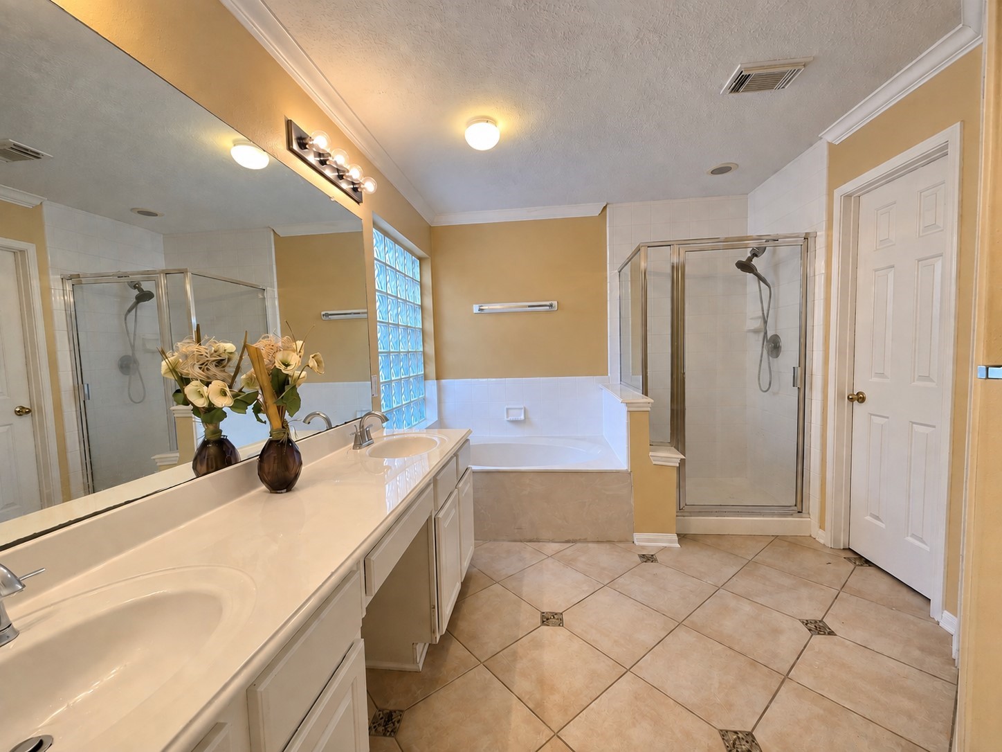 2610 Parkbriar Lane Property Photo 15
