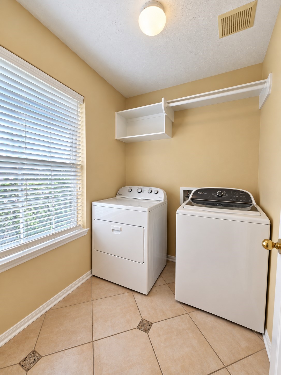 2610 Parkbriar Lane Property Photo 22