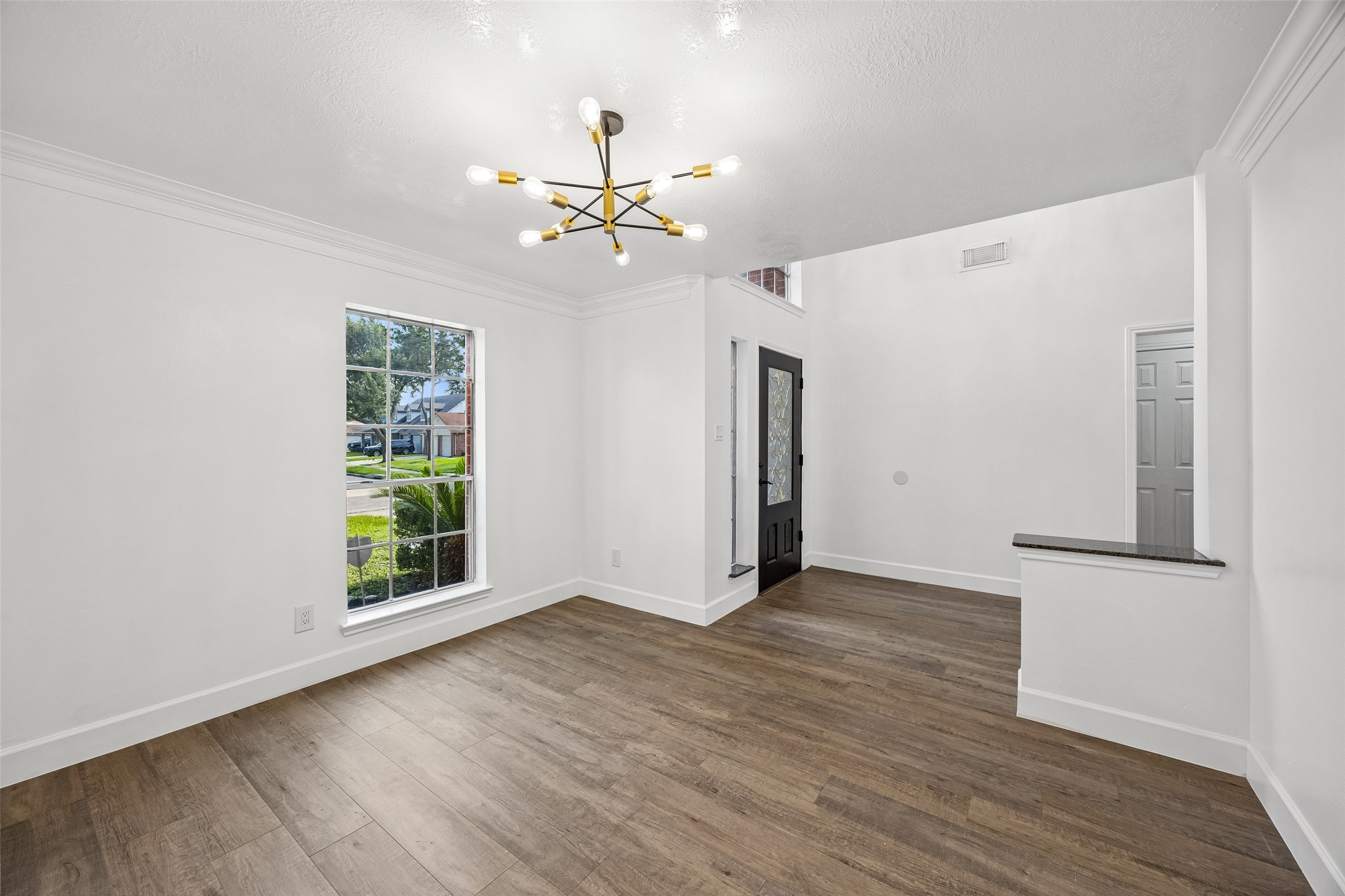 23527 Cansfield Way Property Photo 4