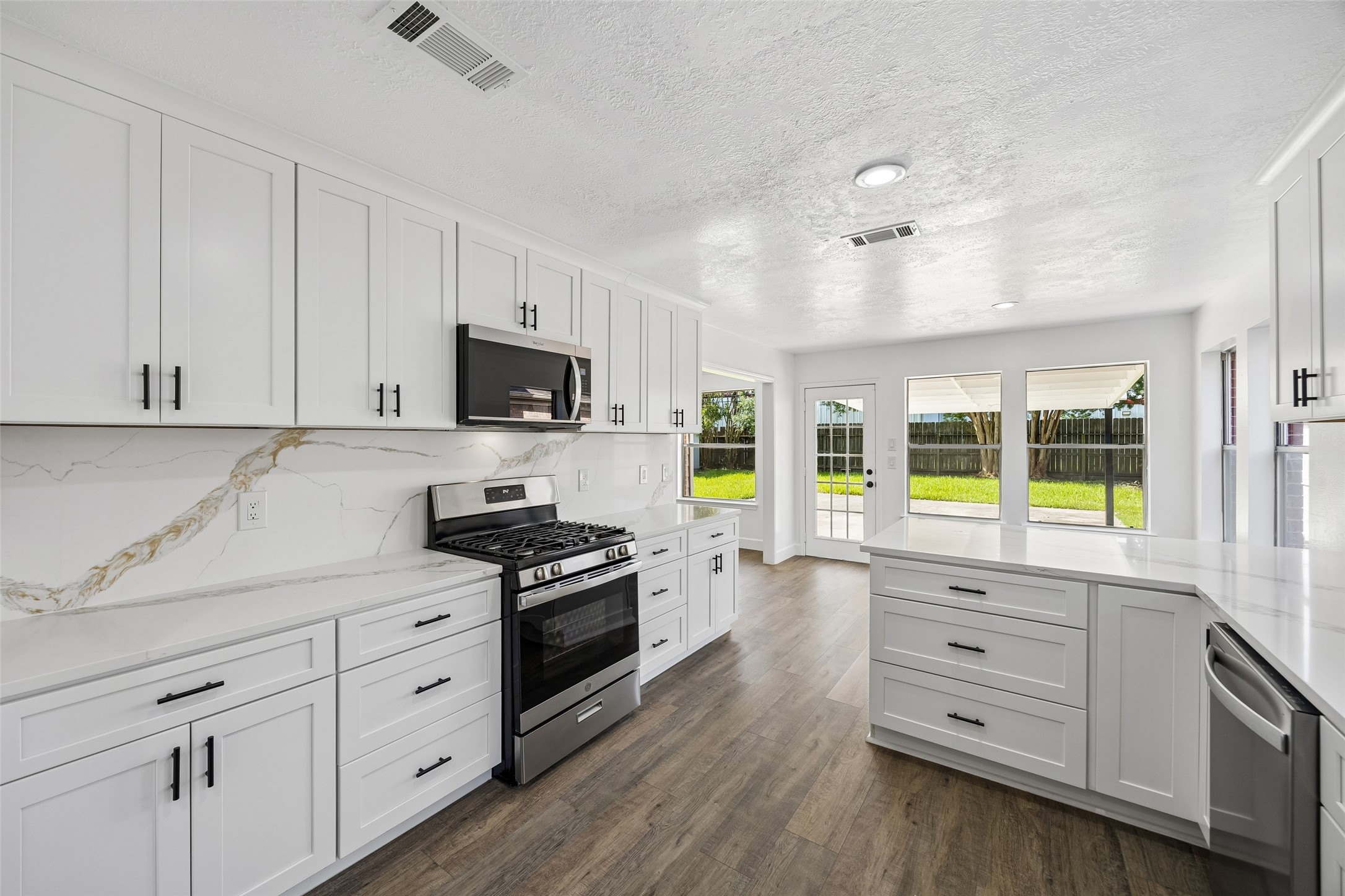23527 Cansfield Way Property Photo 12