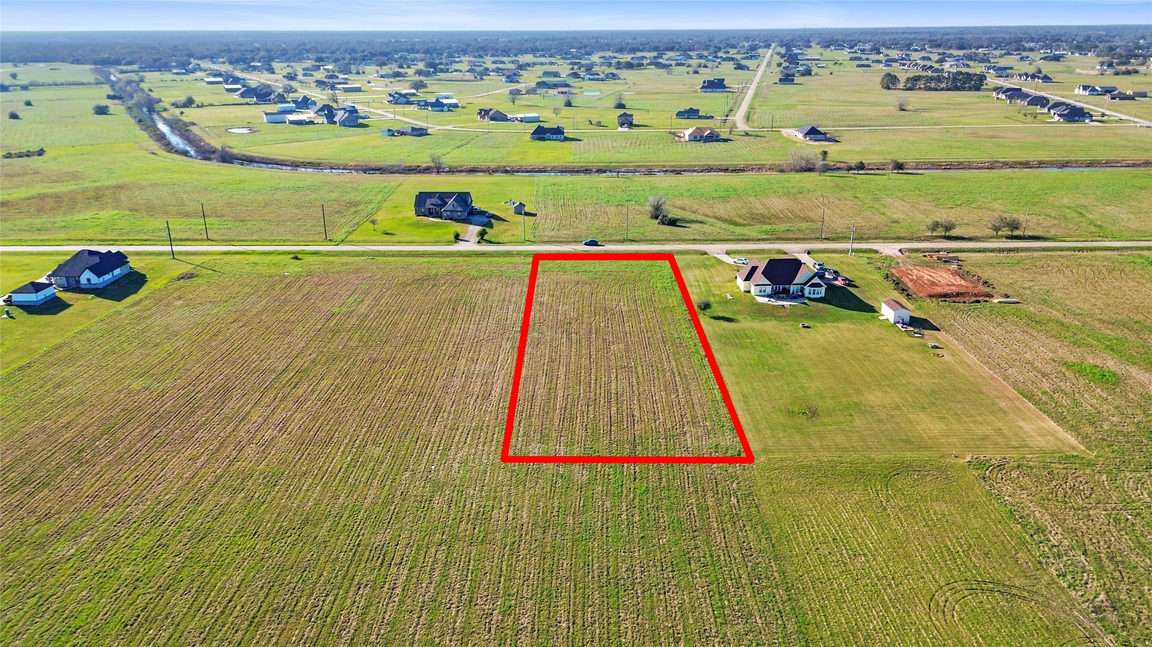 365 Brahman Trail Property Photo 1