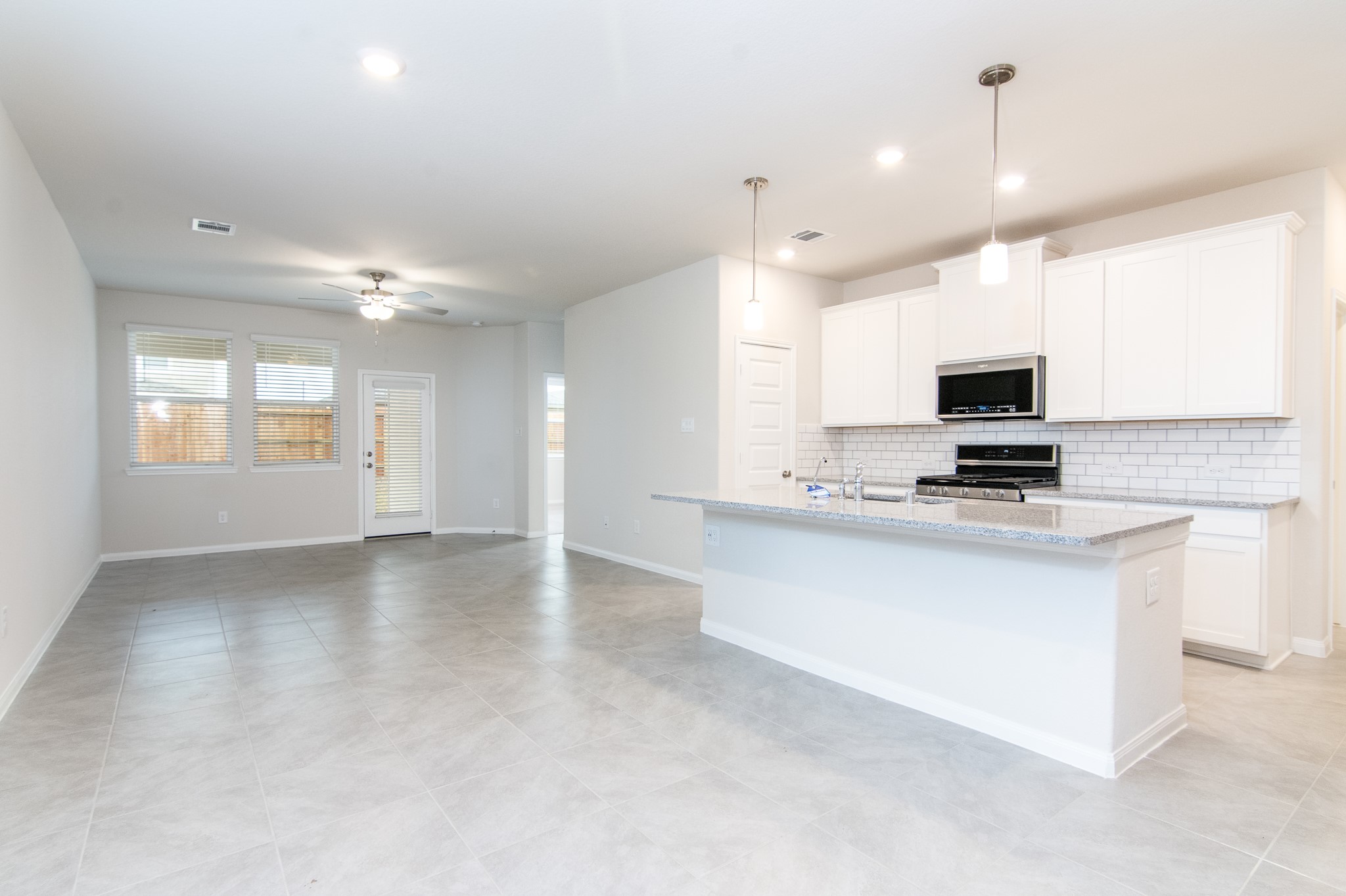 18499 Sunrise Maple Drive Property Photo 10