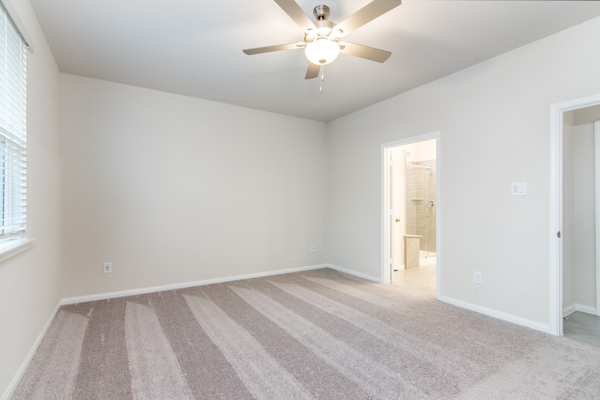 18499 Sunrise Maple Drive Property Photo 11