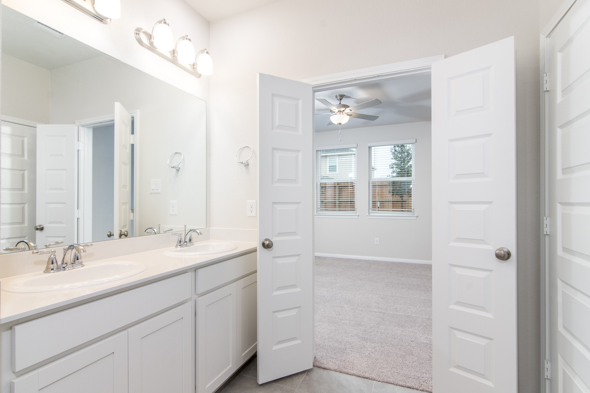 18499 Sunrise Maple Drive Property Photo 13