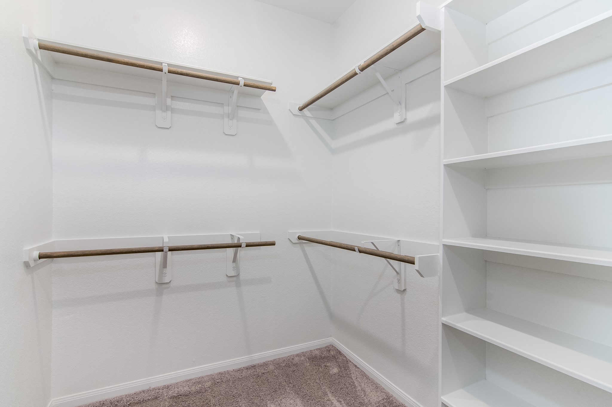 18499 Sunrise Maple Drive Property Photo 14