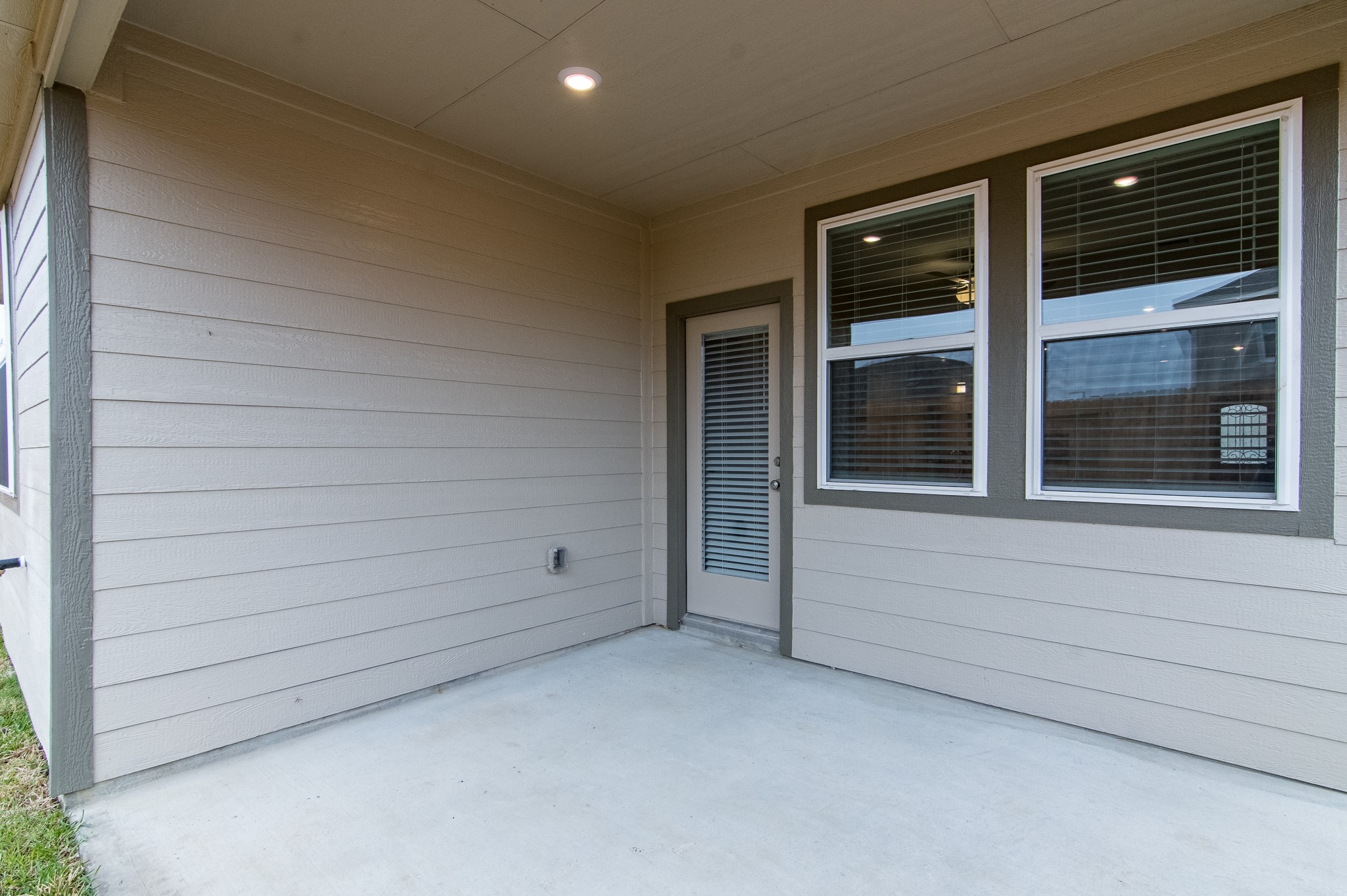 18499 Sunrise Maple Drive Property Photo 18