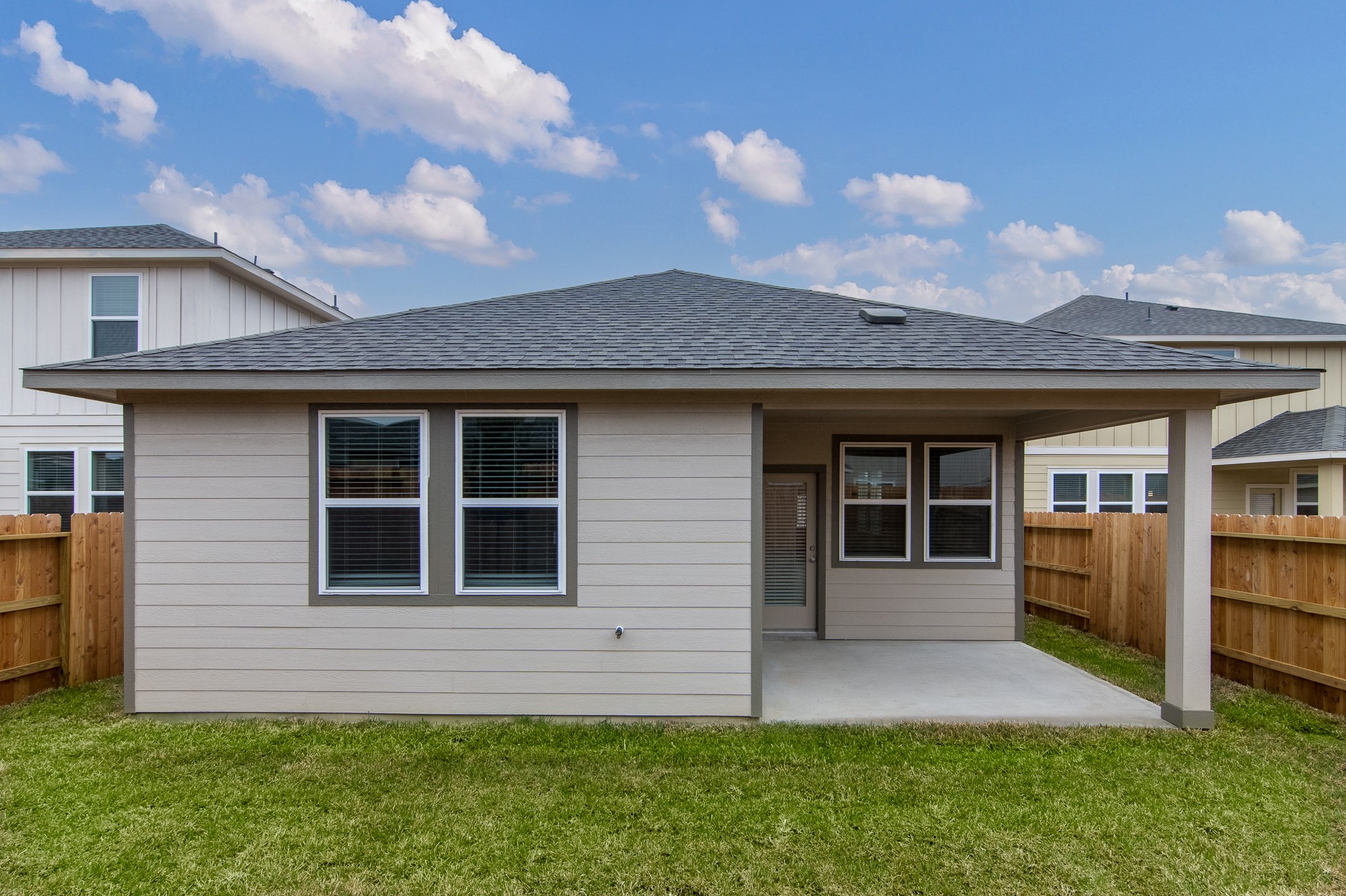 18499 Sunrise Maple Drive Property Photo 20