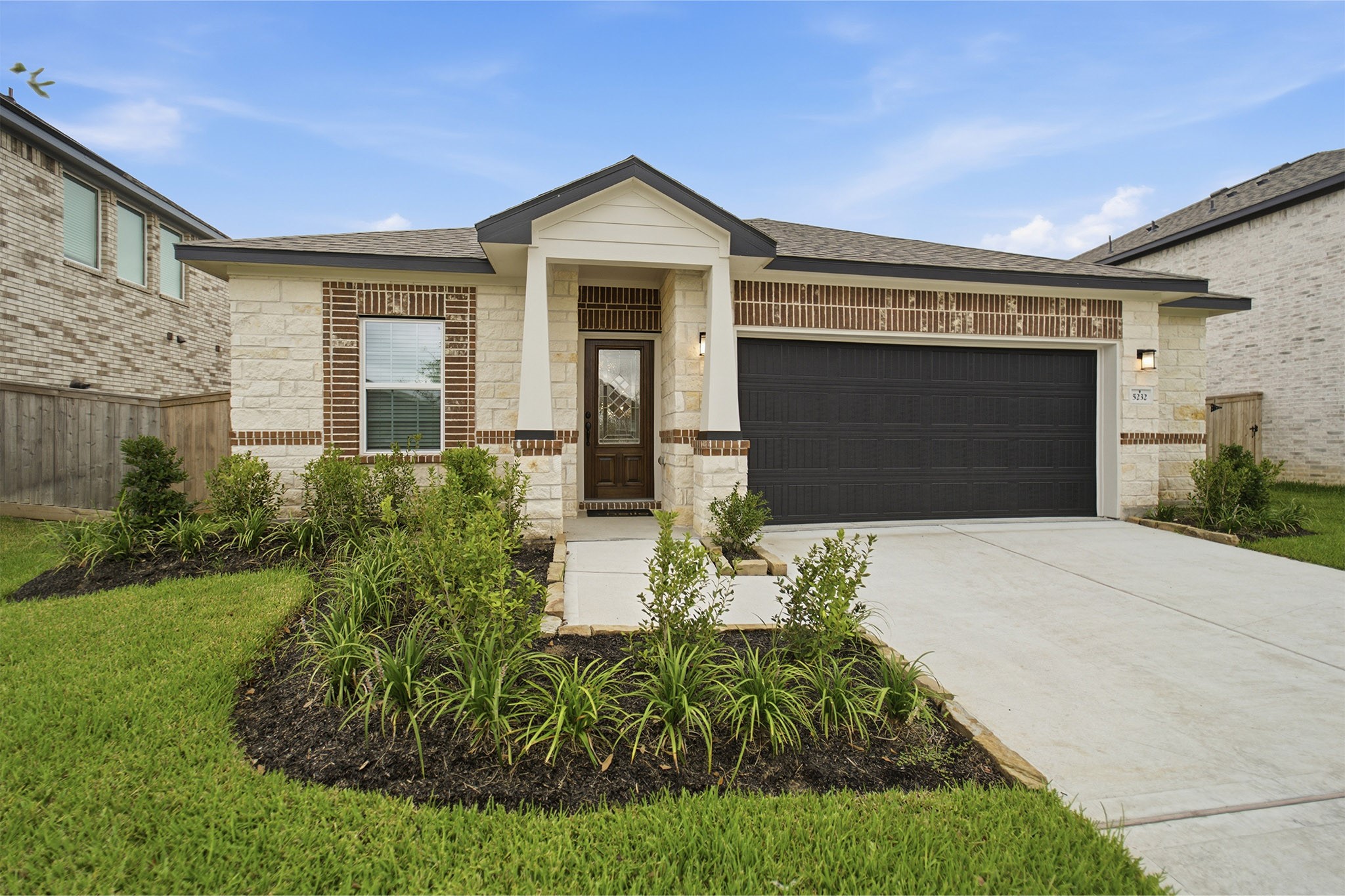 5232 Cypress Rose Drive Property Photo 3