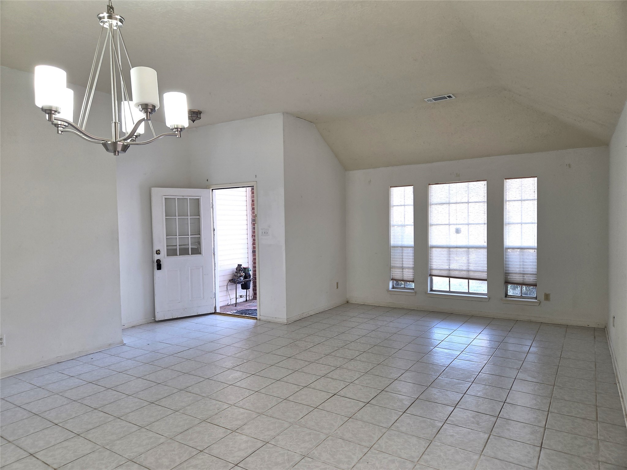 17006 Dusty Mill Drive E Property Photo 7