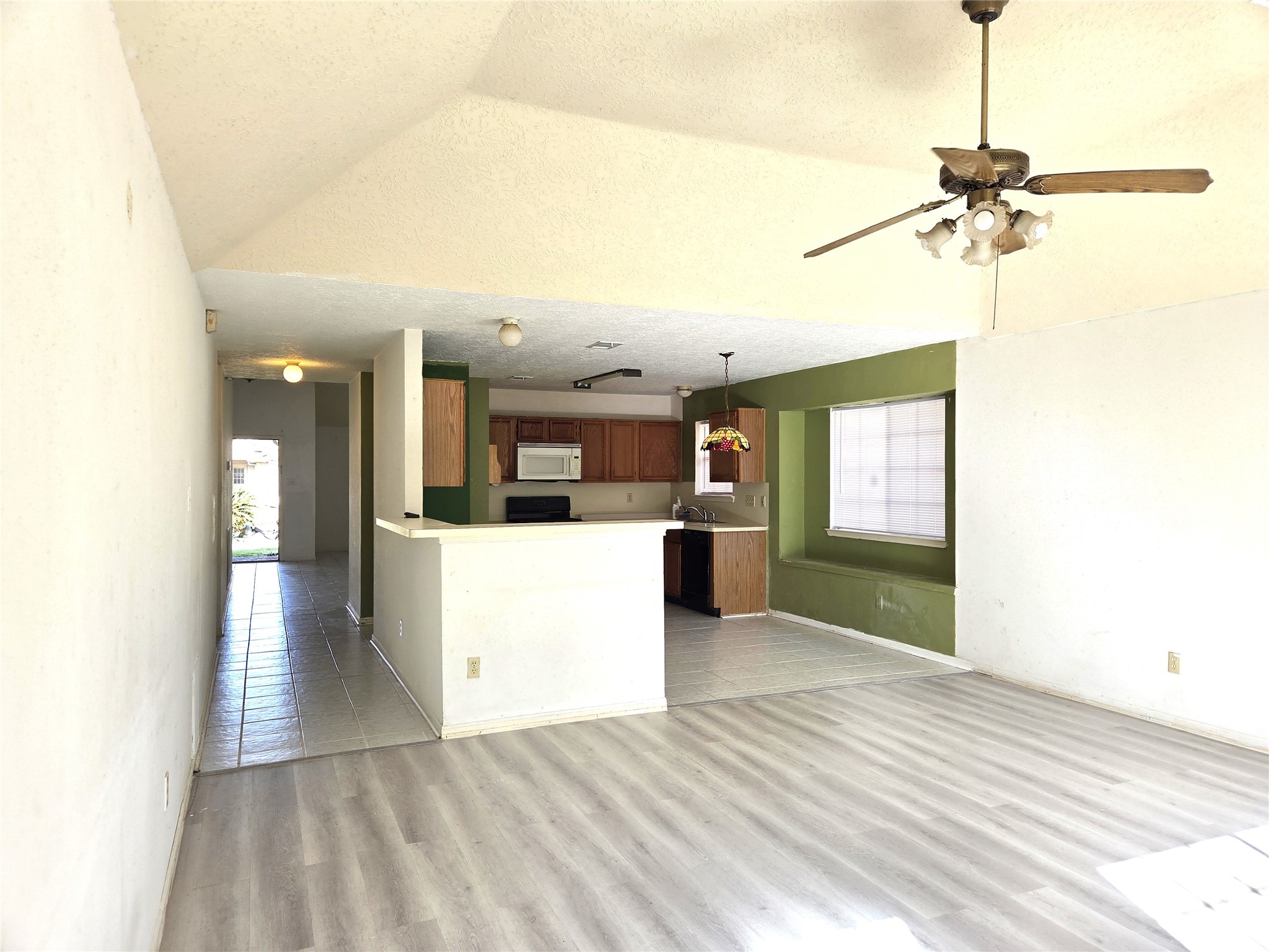 17006 Dusty Mill Drive E Property Photo 9