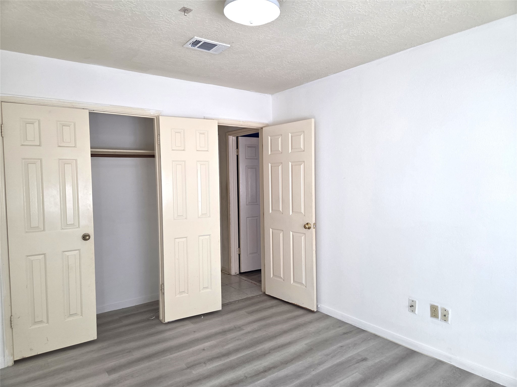 17006 Dusty Mill Drive E Property Photo 33