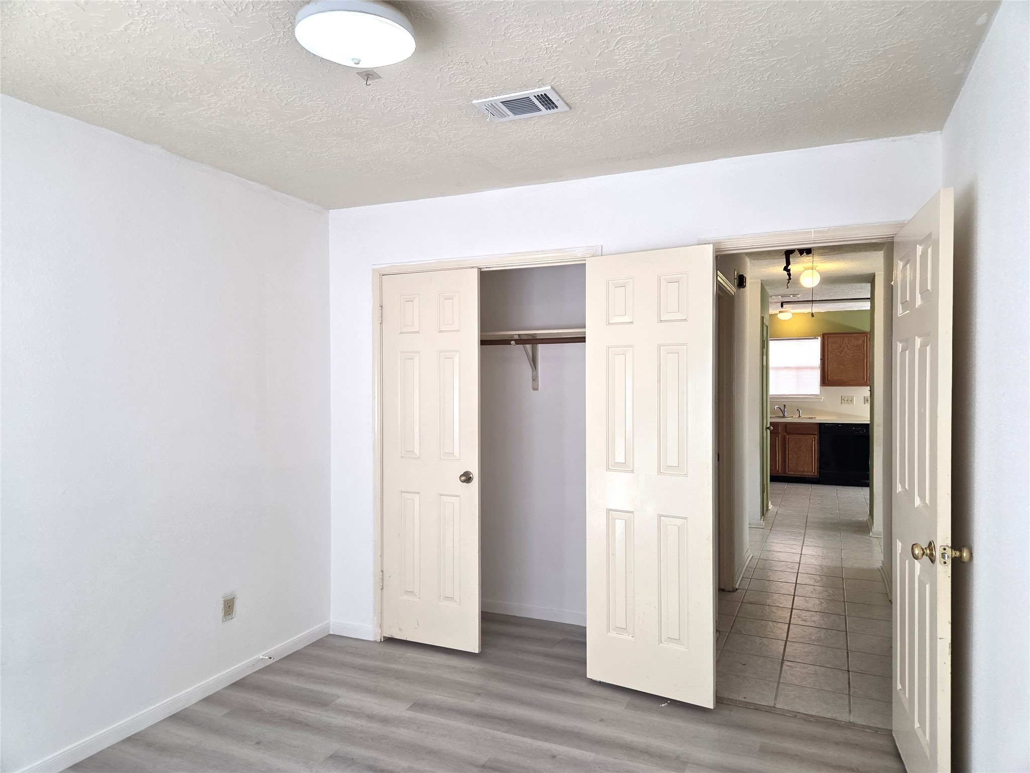 17006 Dusty Mill Drive E Property Photo 34