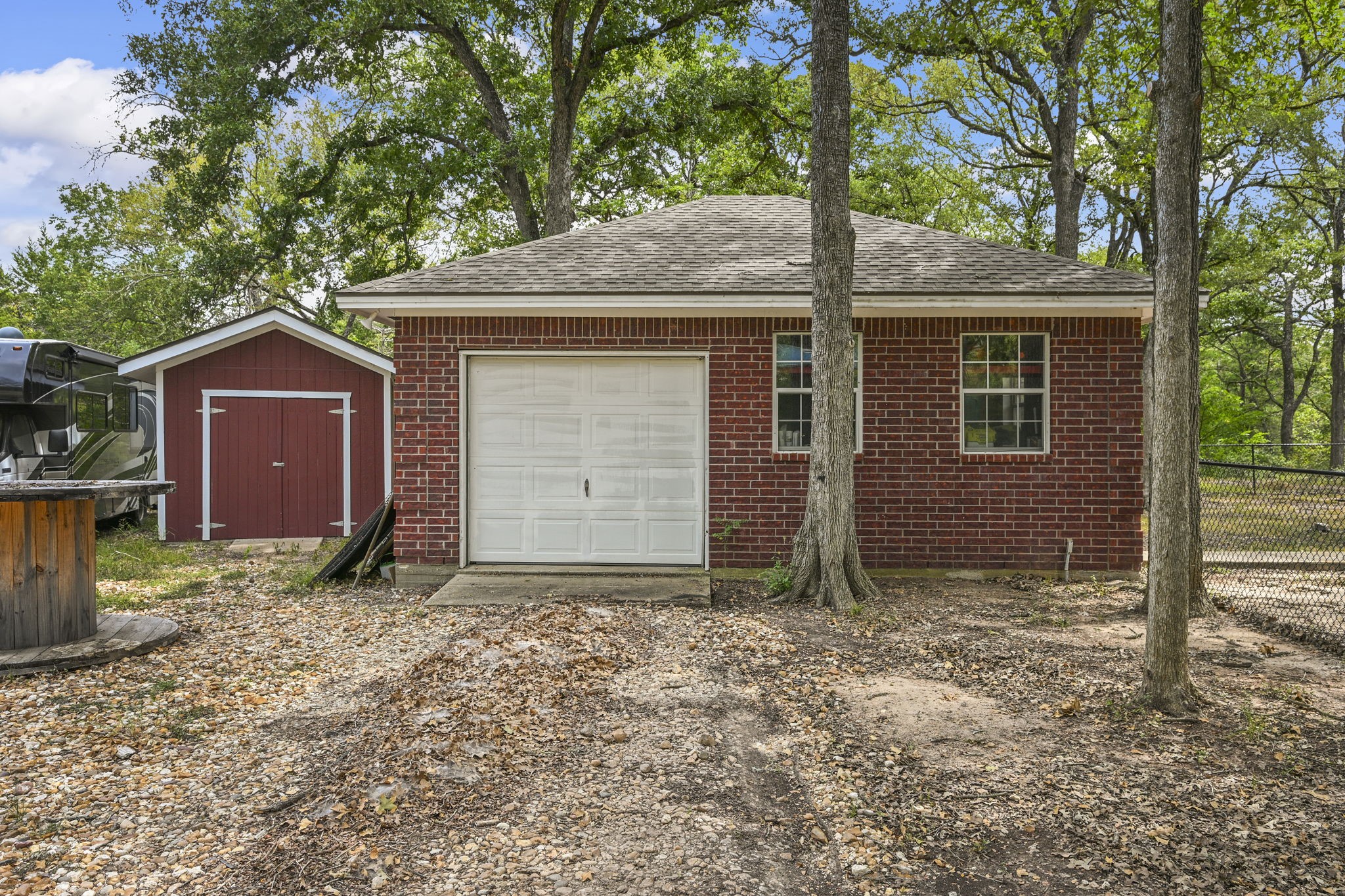 7601 Jones Road Property Photo 18
