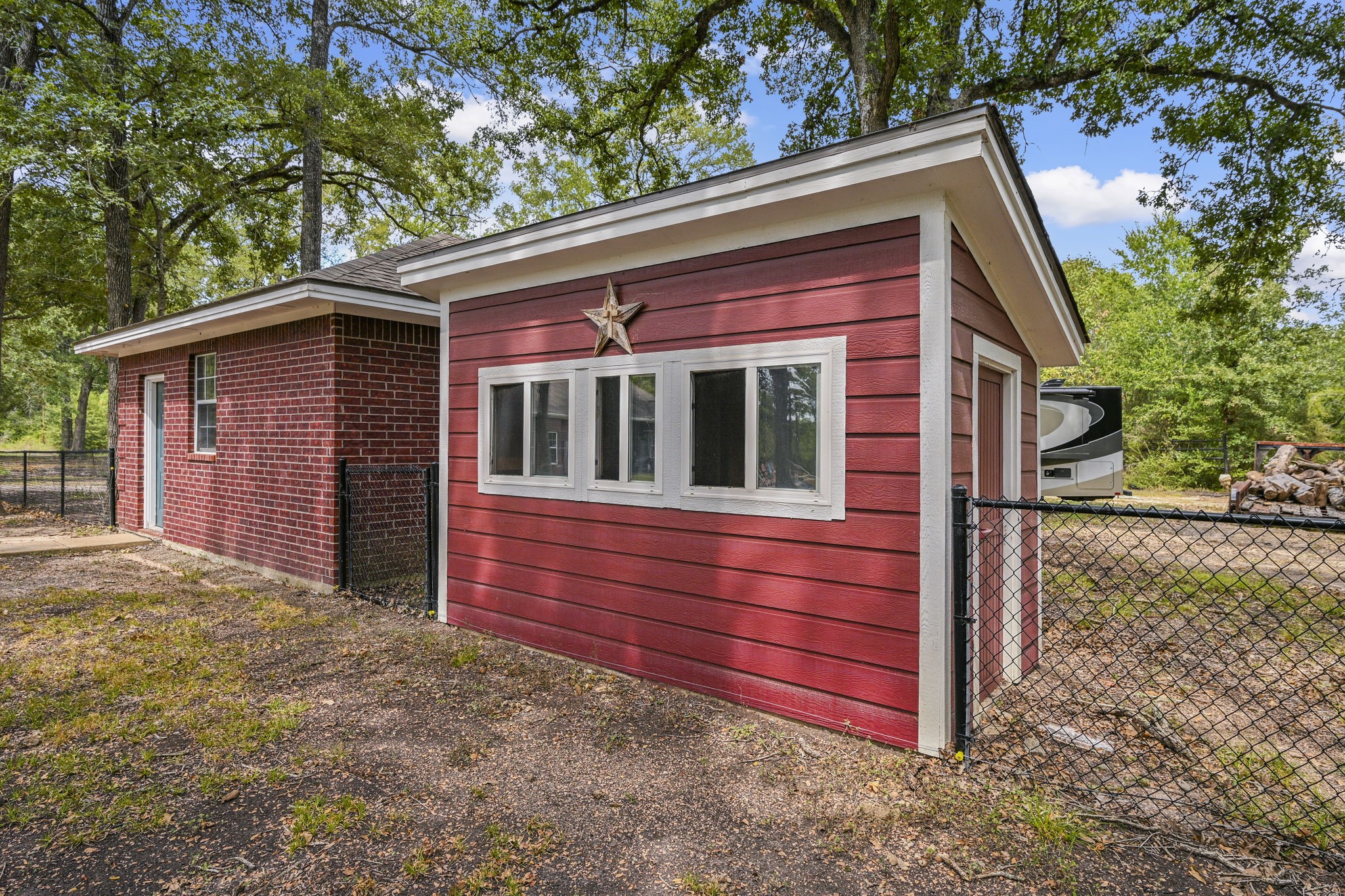 7601 Jones Road Property Photo 21
