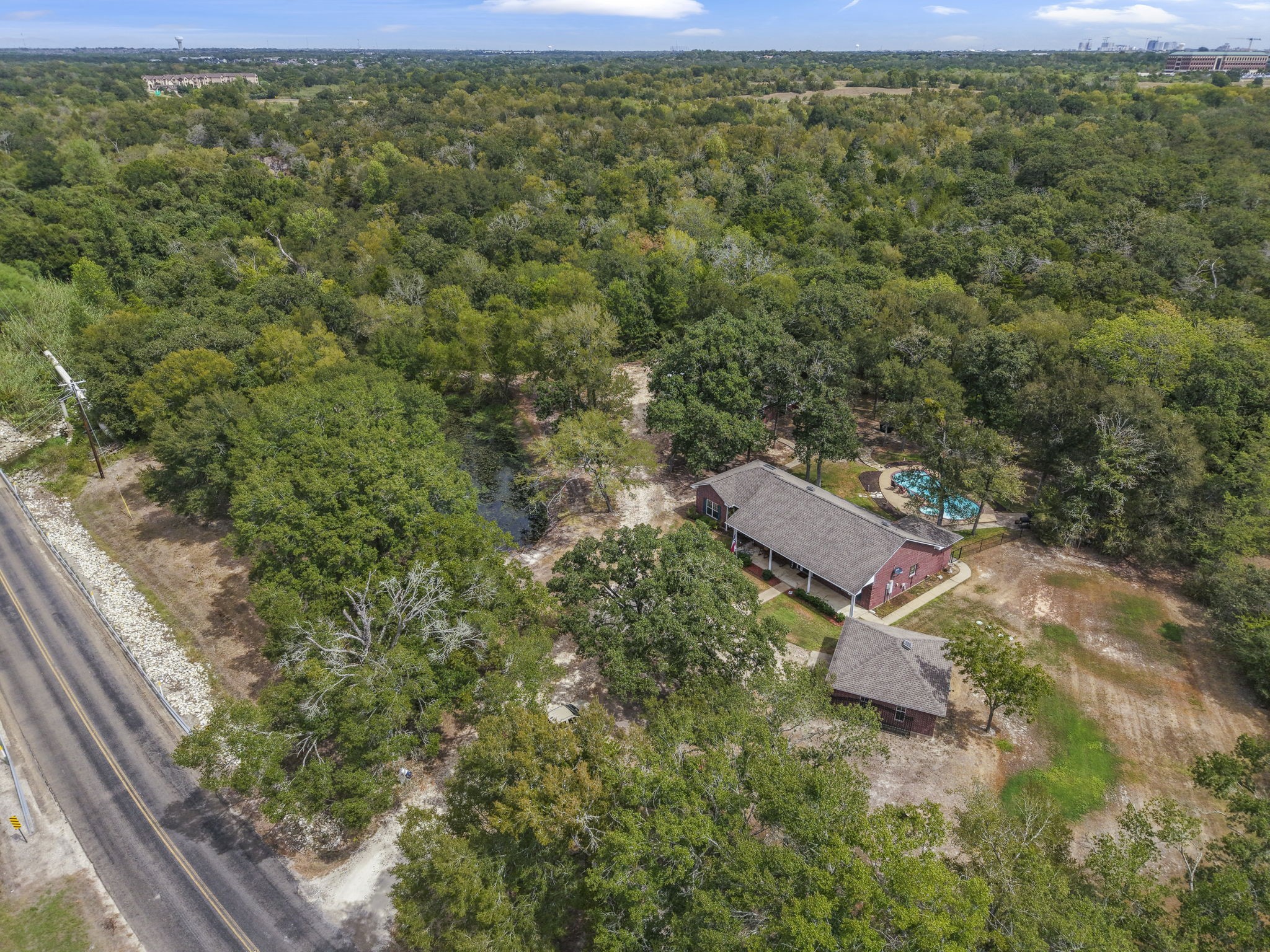 7601 Jones Road Property Photo 25