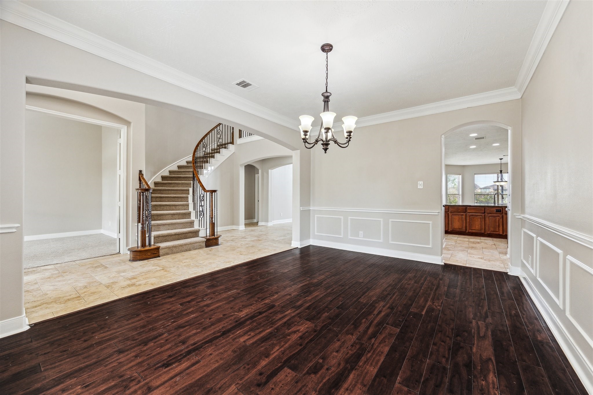4119 Candlewood Lane Property Photo 6