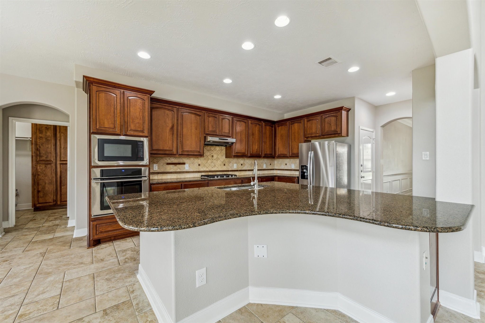 4119 Candlewood Lane Property Photo 9