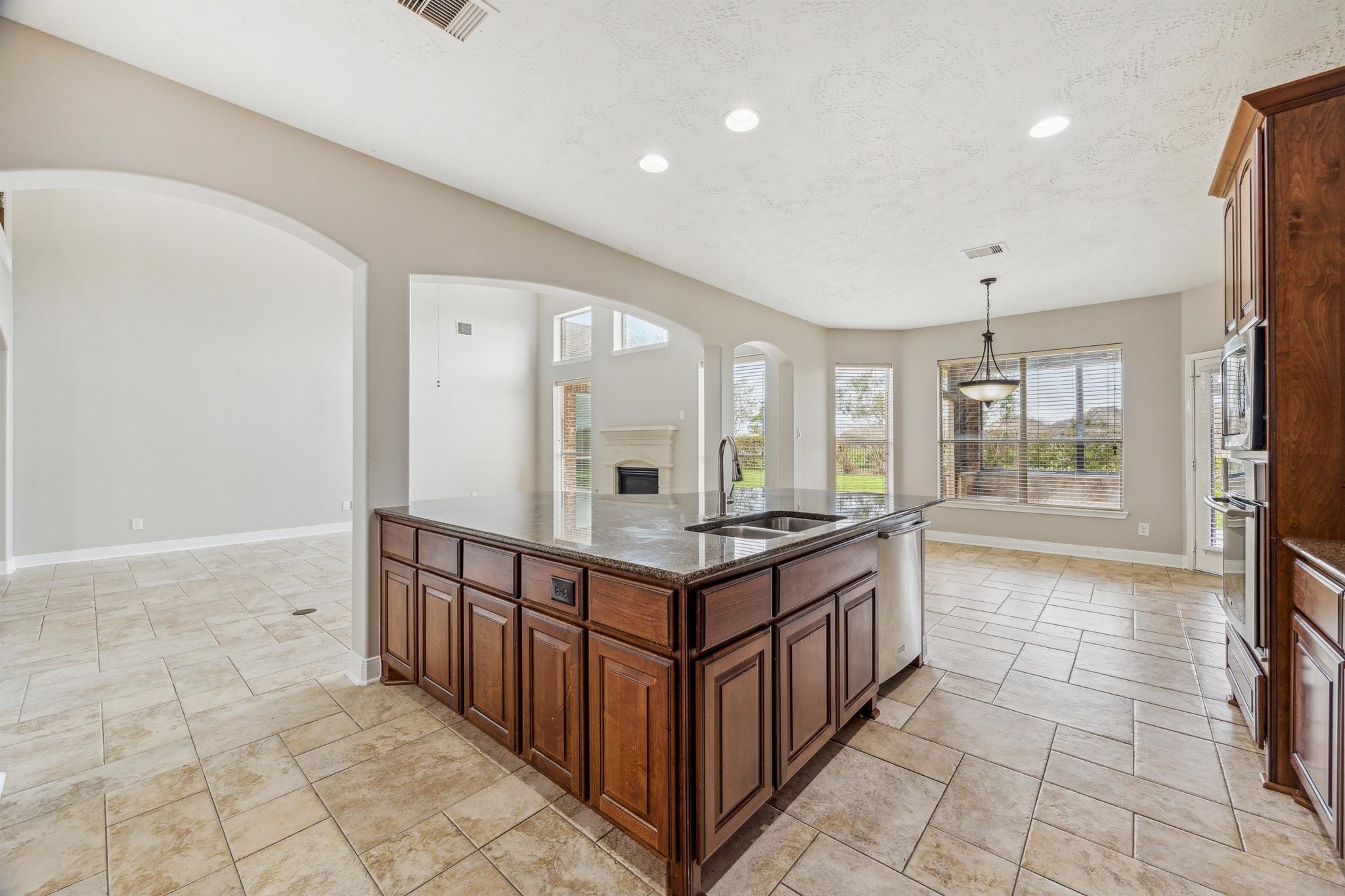 4119 Candlewood Lane Property Photo 11