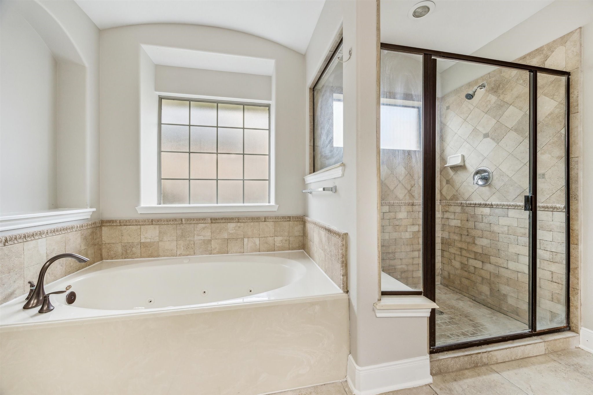 4119 Candlewood Lane Property Photo 18