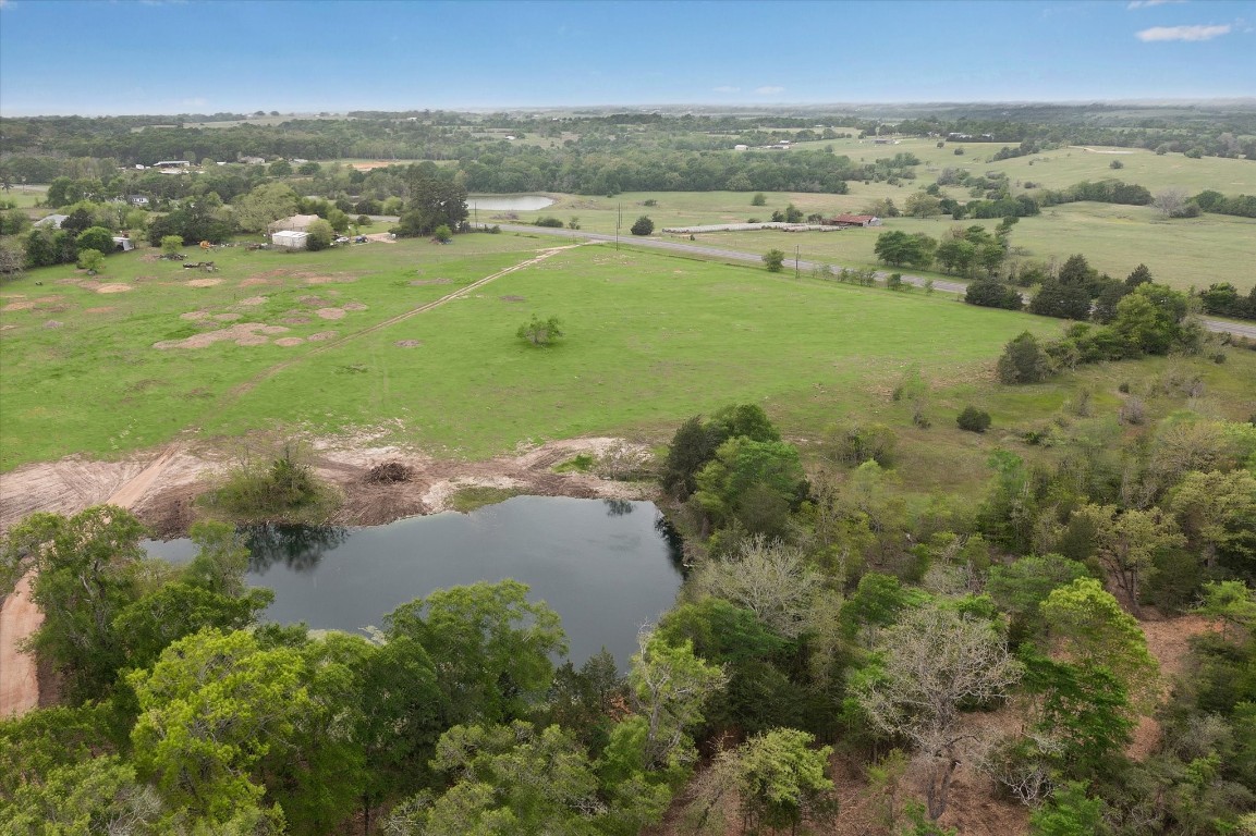 4539 Old Navasota Rd Property Photo 11
