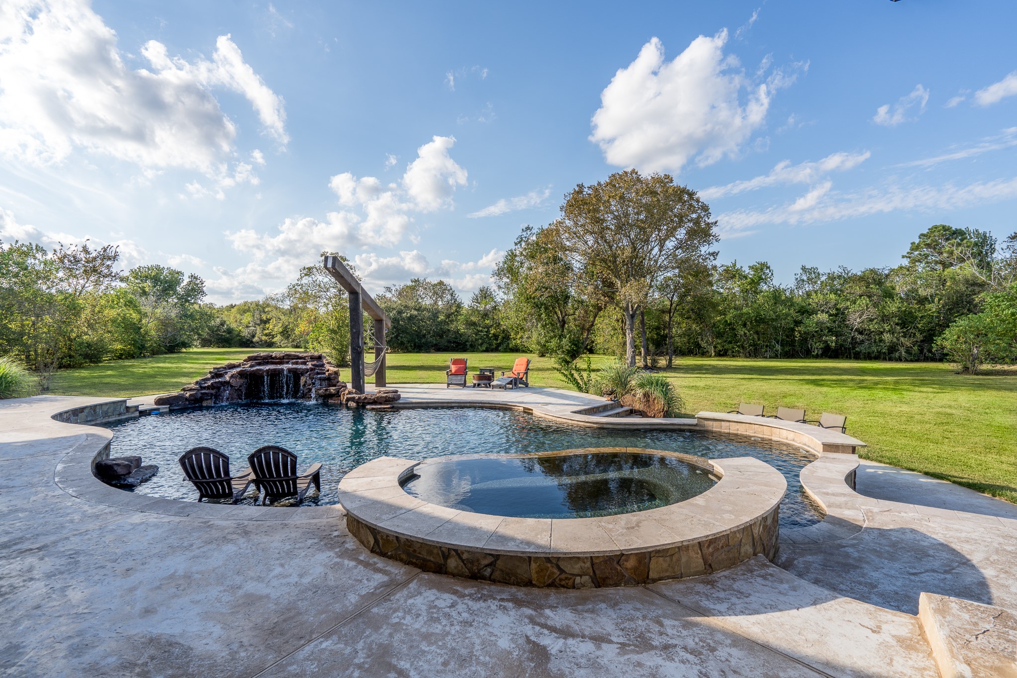 12748 Roy Road Property Photo 4