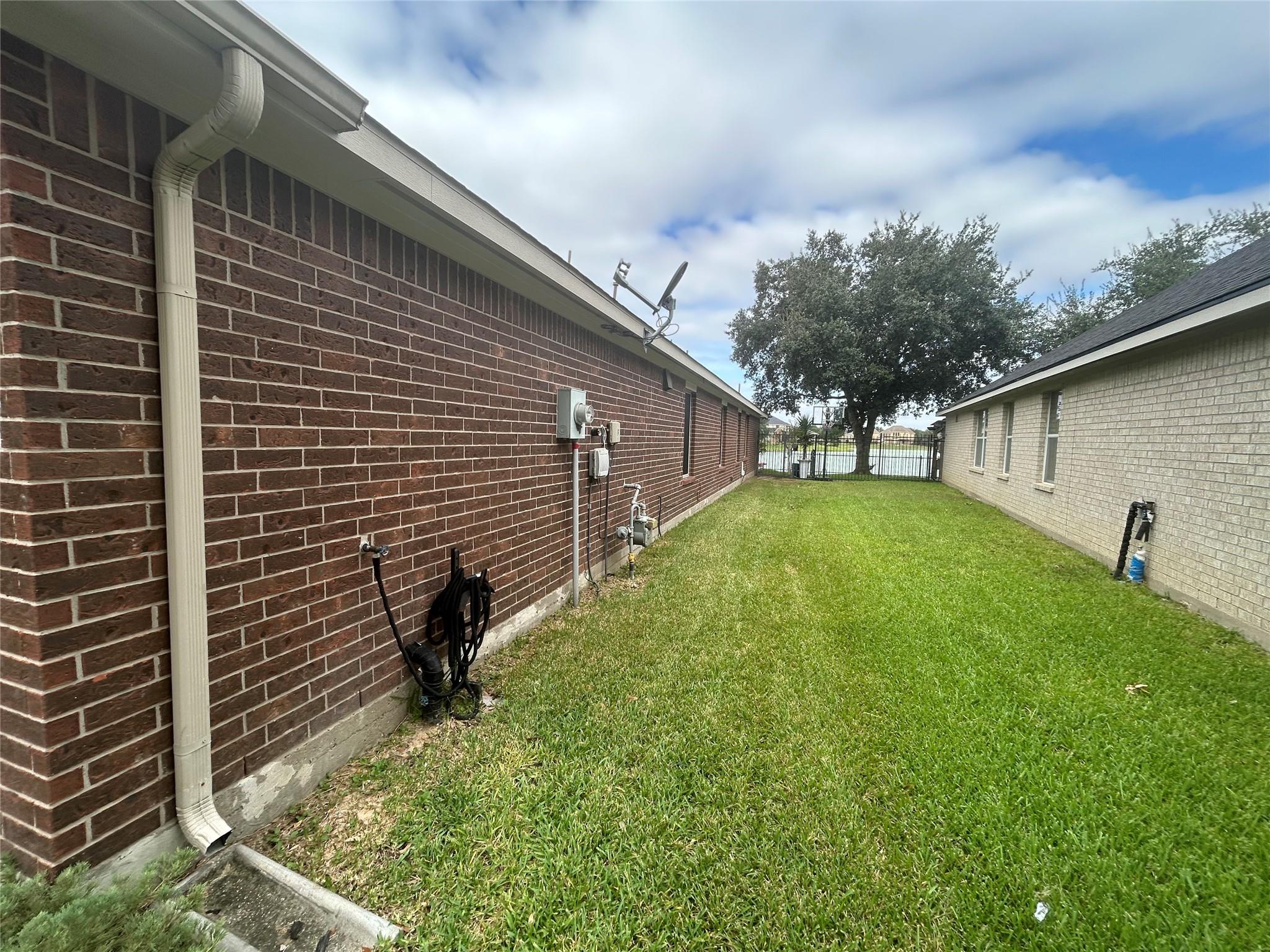 26118 Travis Brook Drive, Richmond Tx 77406 Property Photo 5