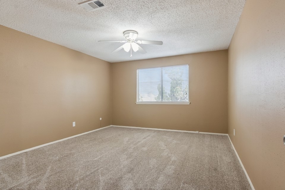 15343 Falmouth Avenue 2 Property Photo 24