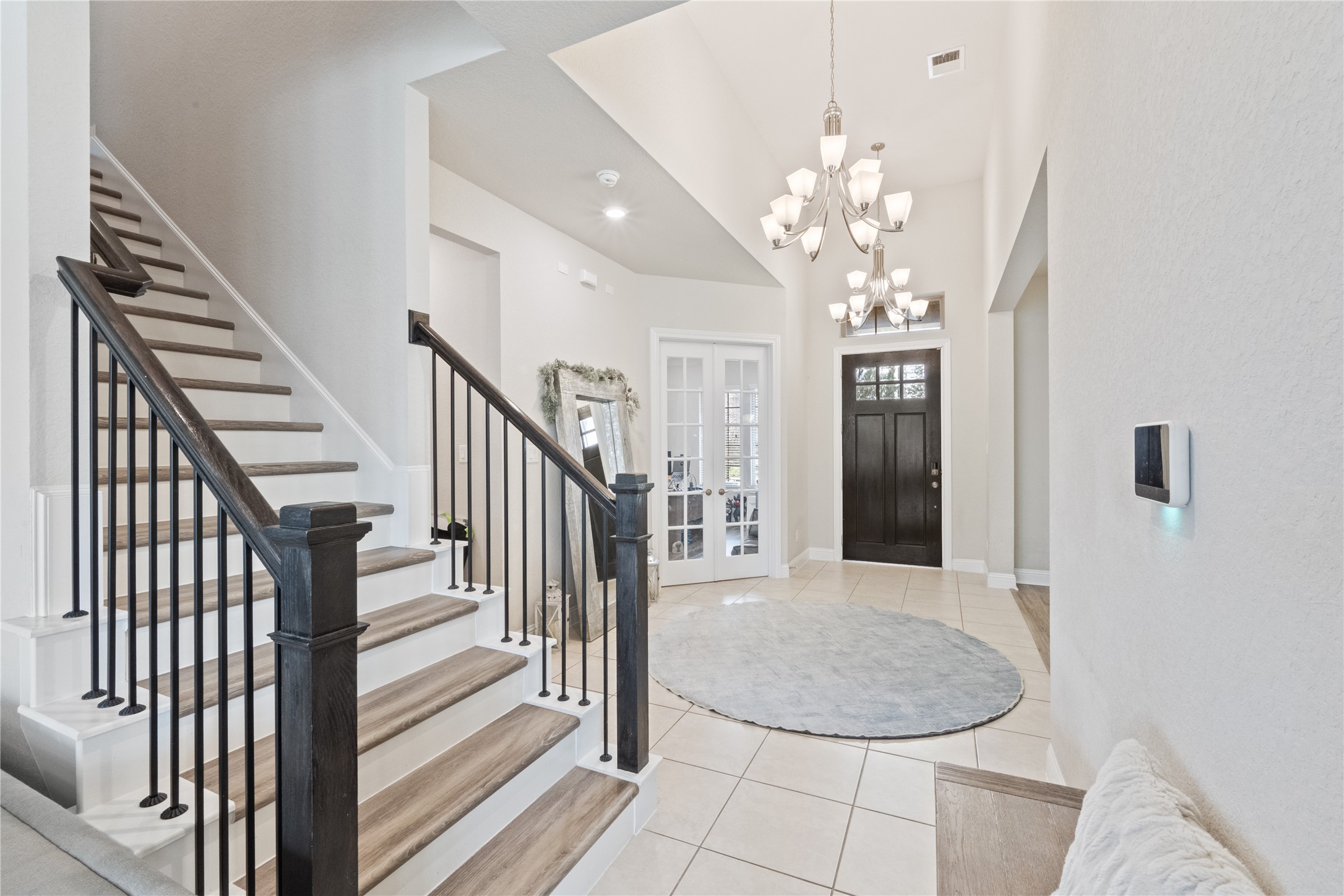 21610 Albertine Drive Property Photo 4