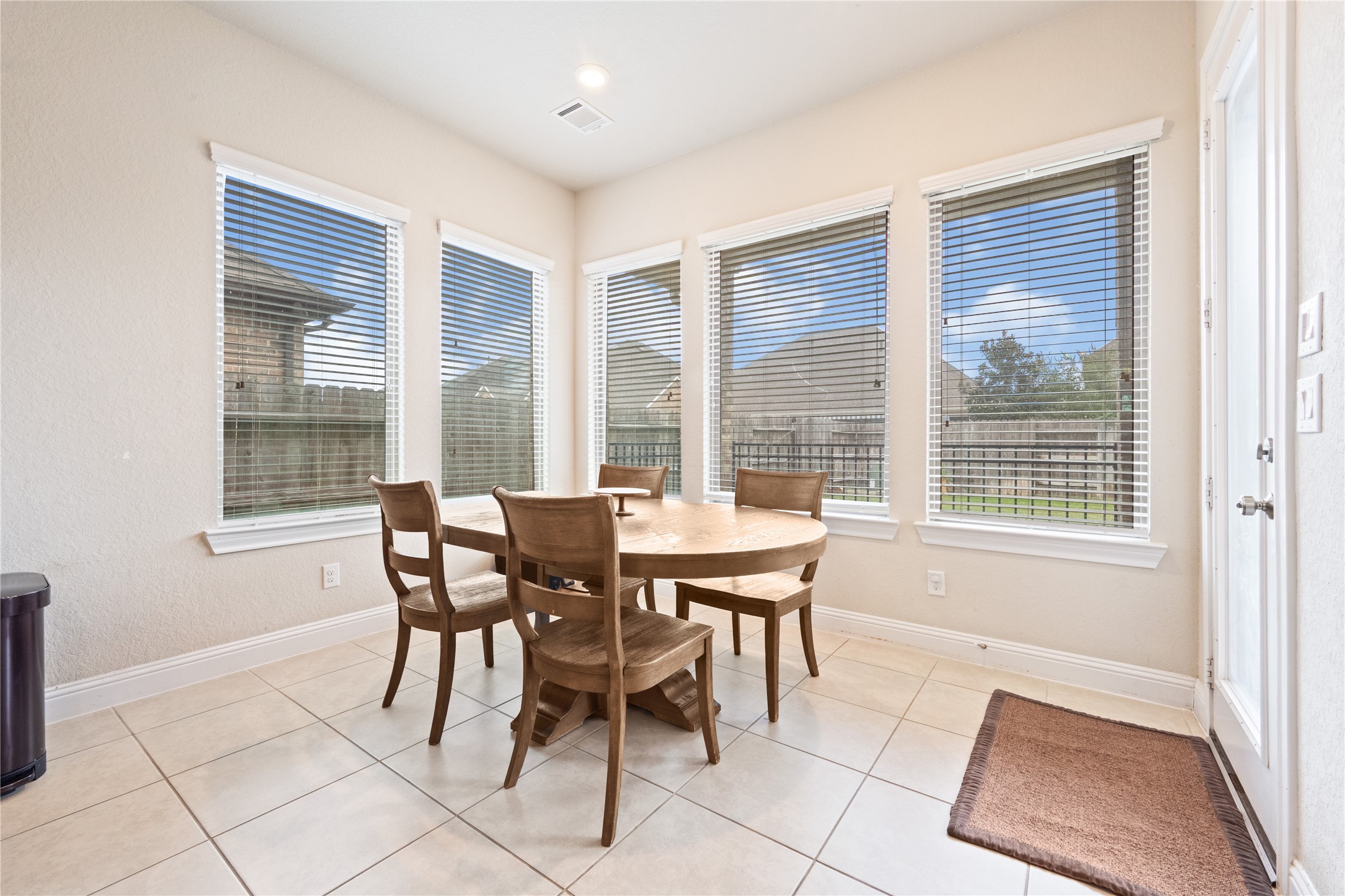 21610 Albertine Drive Property Photo 18