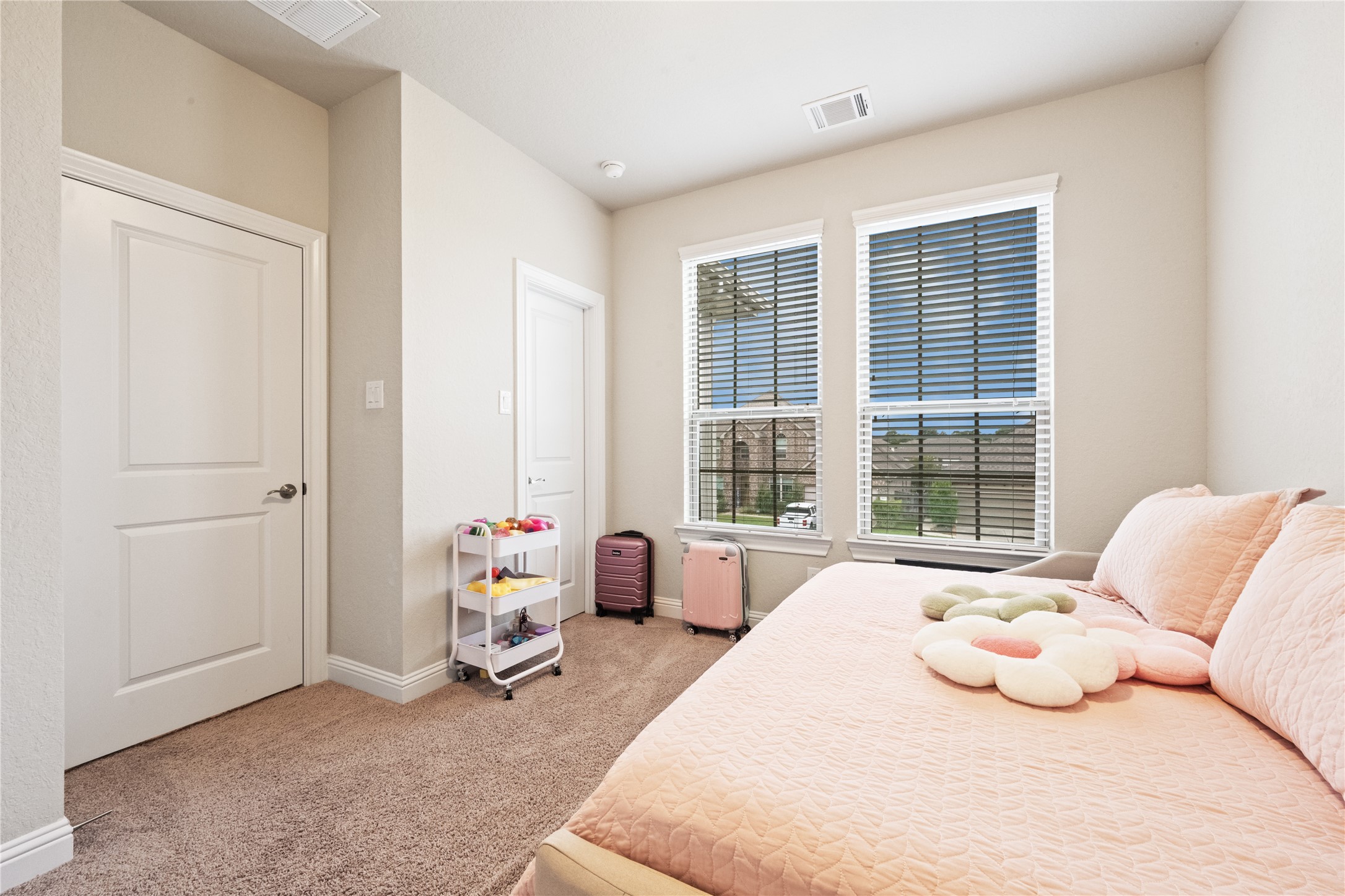 21610 Albertine Drive Property Photo 33