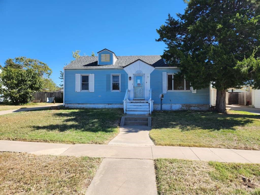 1112 Charles Street Property Photo 1