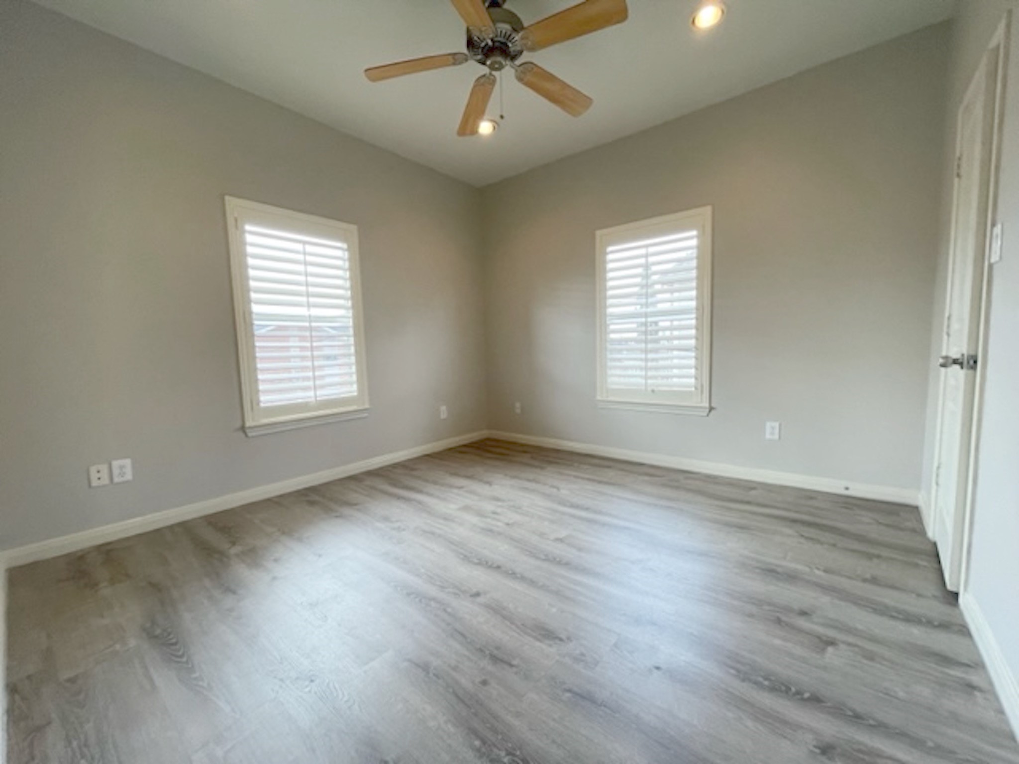 3738 Elizabeth Court Property Photo 26